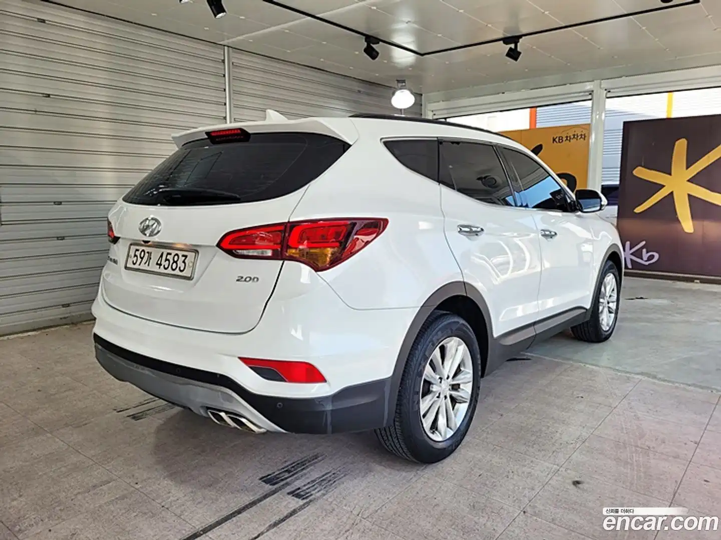 Santafe Hyundai 2018.0-OUTER-002
