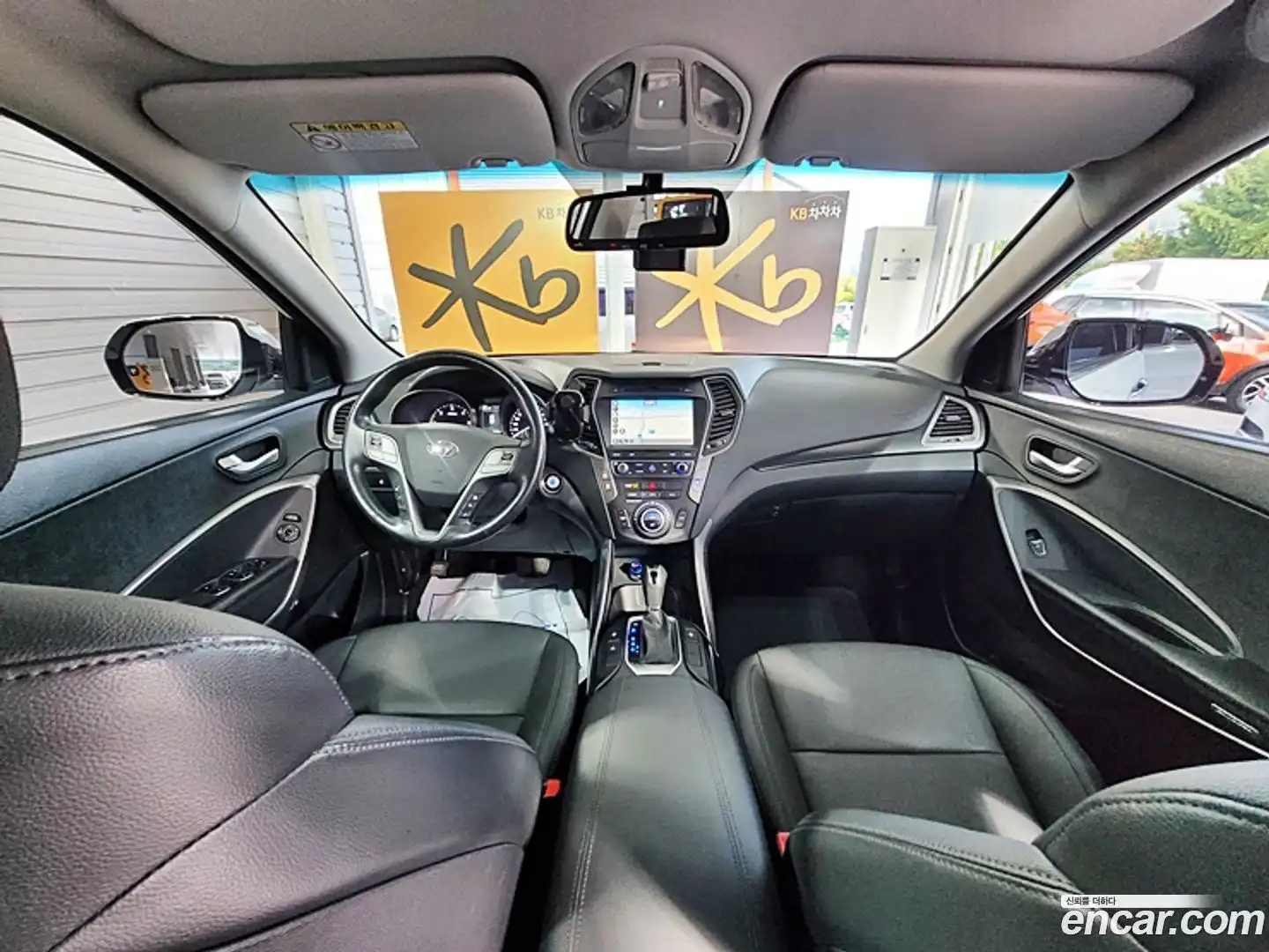 Santafe Hyundai 2018.0-INNER-010