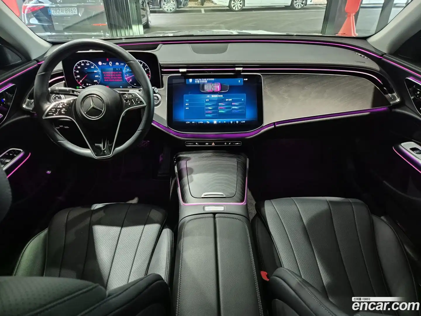 E-Class Mercedes-Benz 2025.4-INNER-007