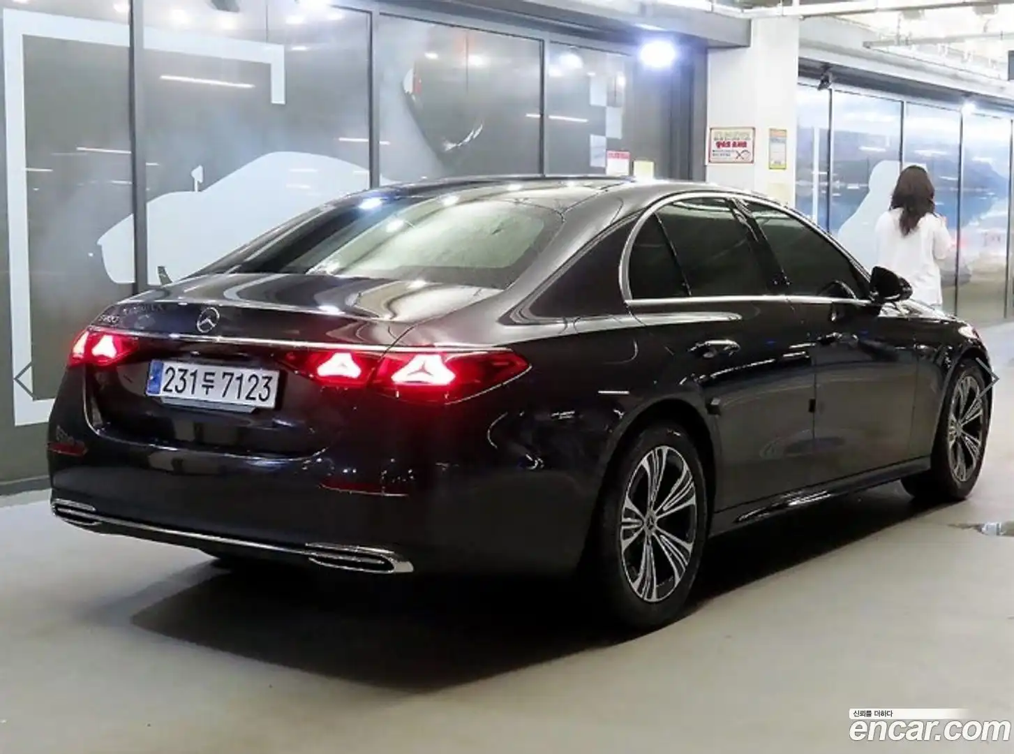 E-Class Mercedes-Benz 2024.8-OUTER-004
