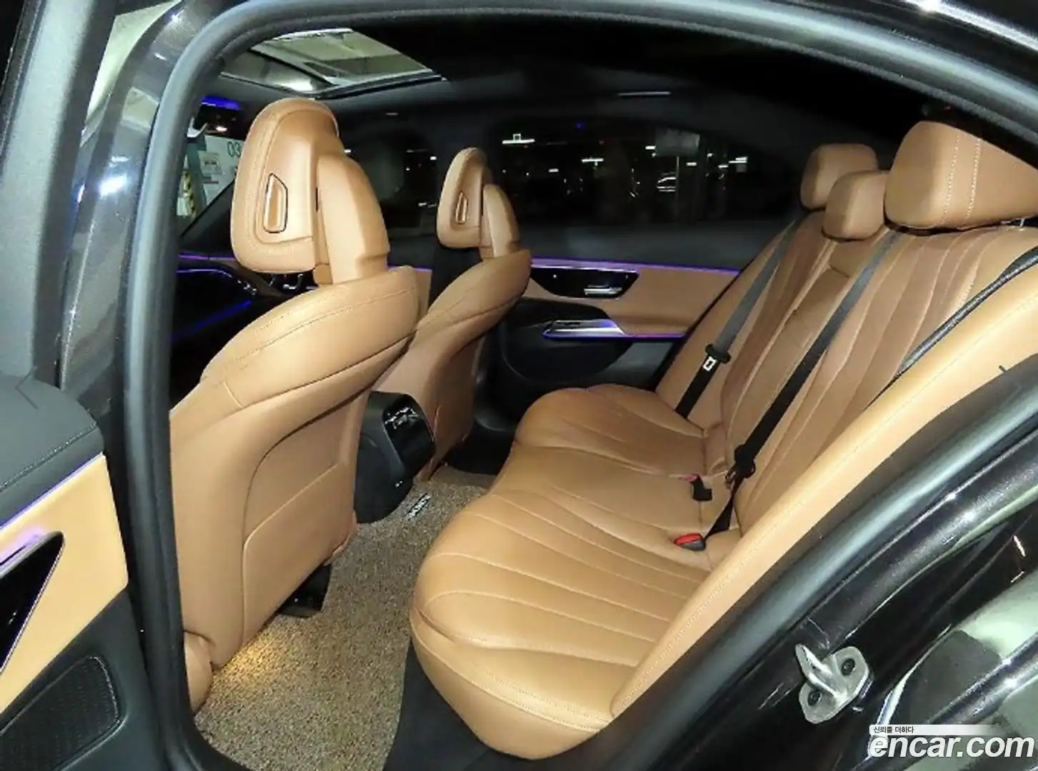 E-Class Mercedes-Benz 2024.8-INNER-007
