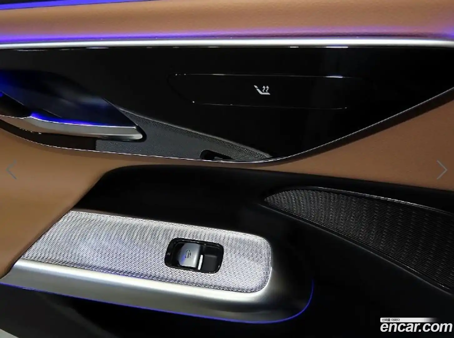 E-Class Mercedes-Benz 2024.8-OPTION-017