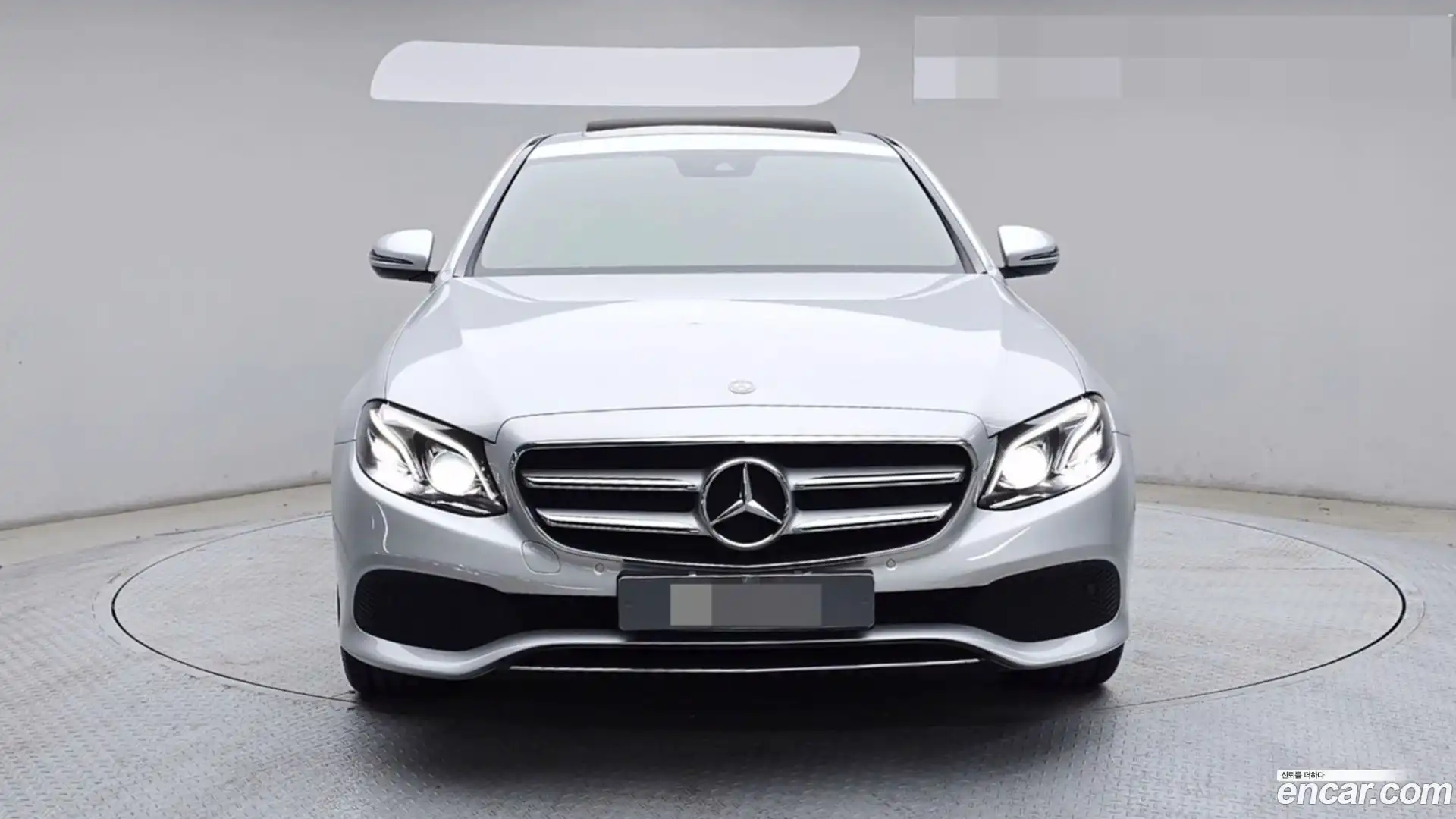 E-Class Mercedes-Benz 2017.4-OUTER-003