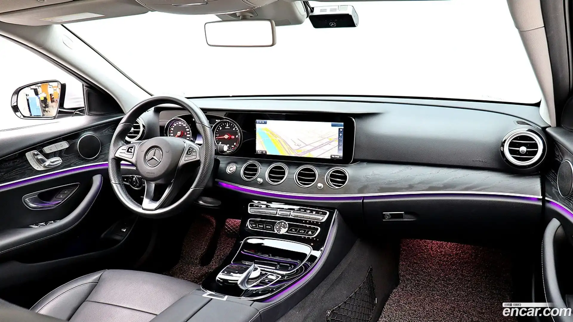E-Class Mercedes-Benz 2017.4-INNER-007