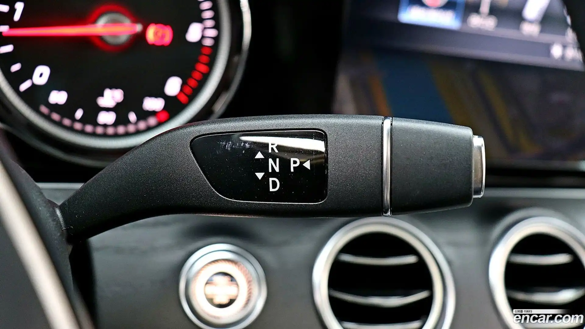E-Class Mercedes-Benz 2017.4-INNER-009