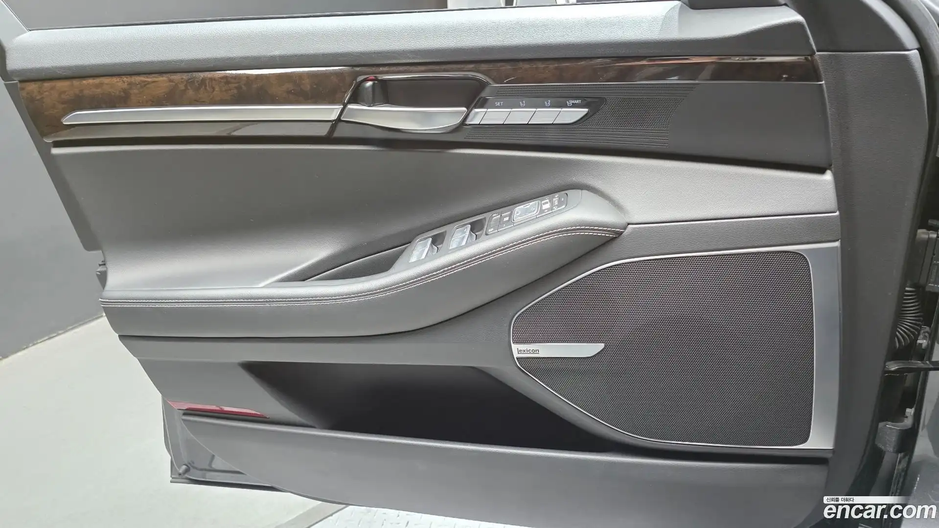 G90 Genesis 2019.4-INNER-034