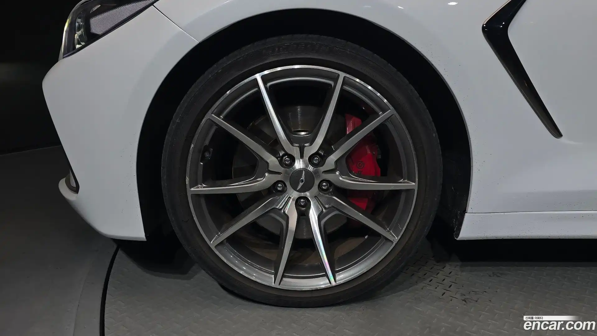 G70 Genesis 2018.2-OUTER-005