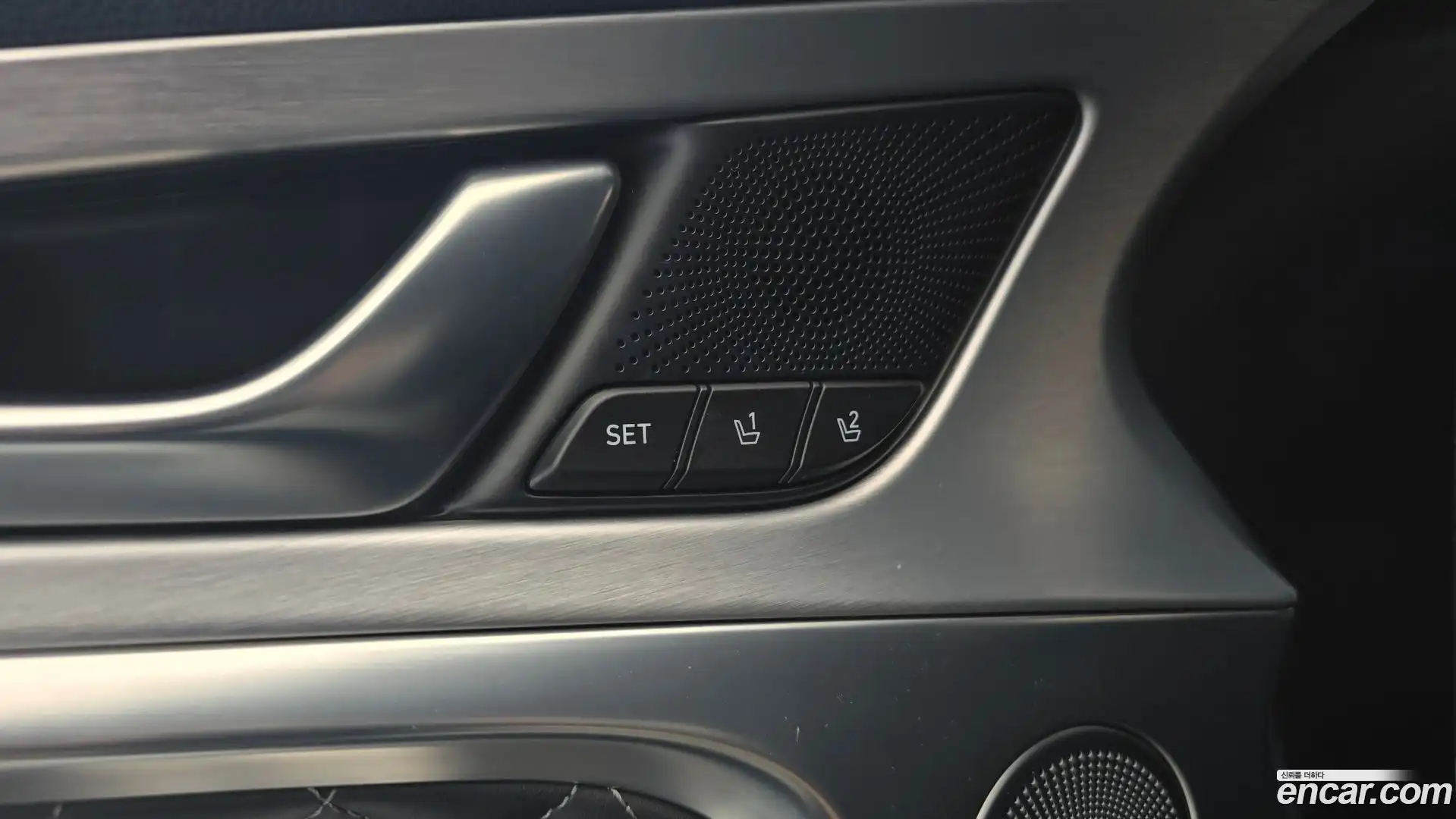 G70 Genesis 2018.2-OPTION-048