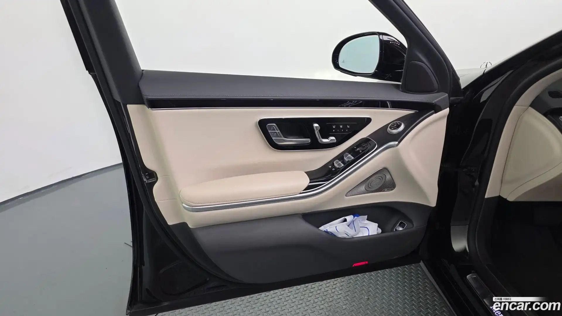 S-Class Mercedes-Benz 2021.4-INNER-034