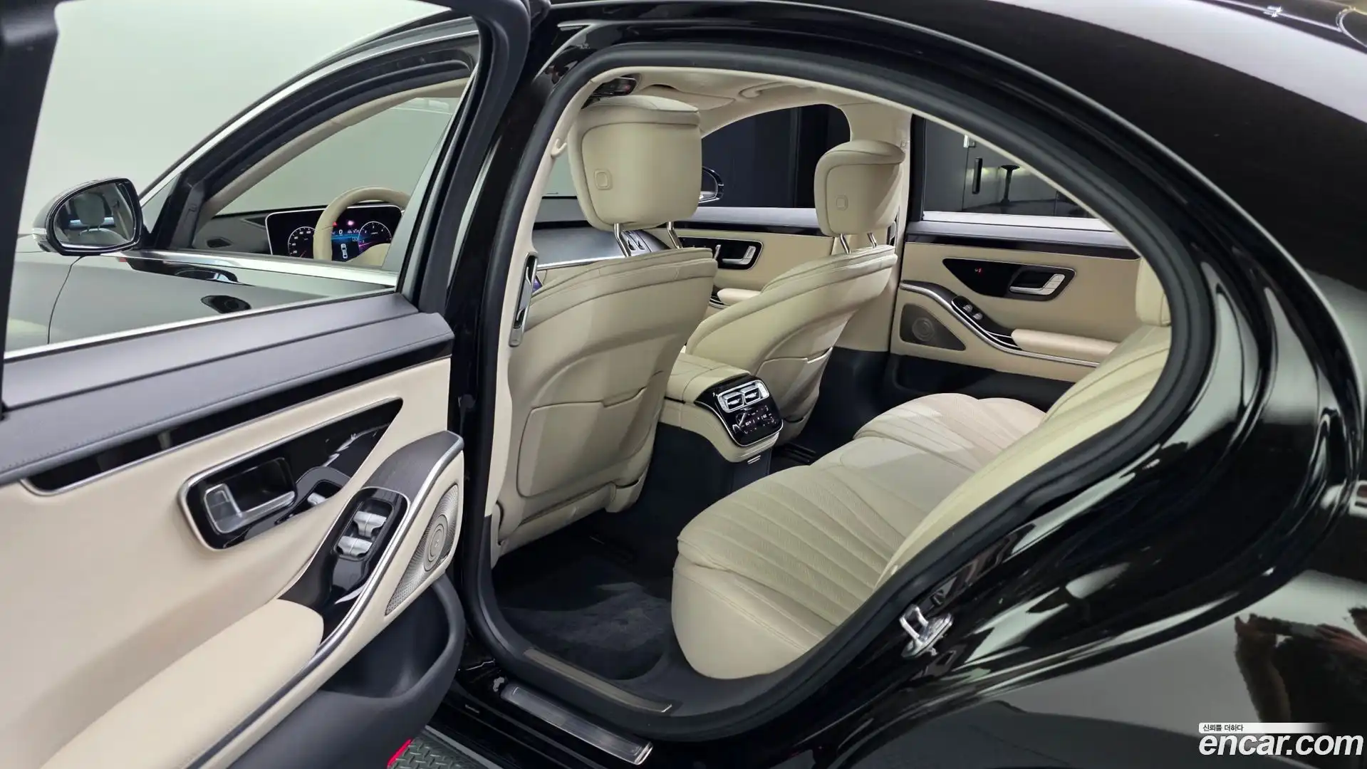 S-Class Mercedes-Benz 2021.4-INNER-036