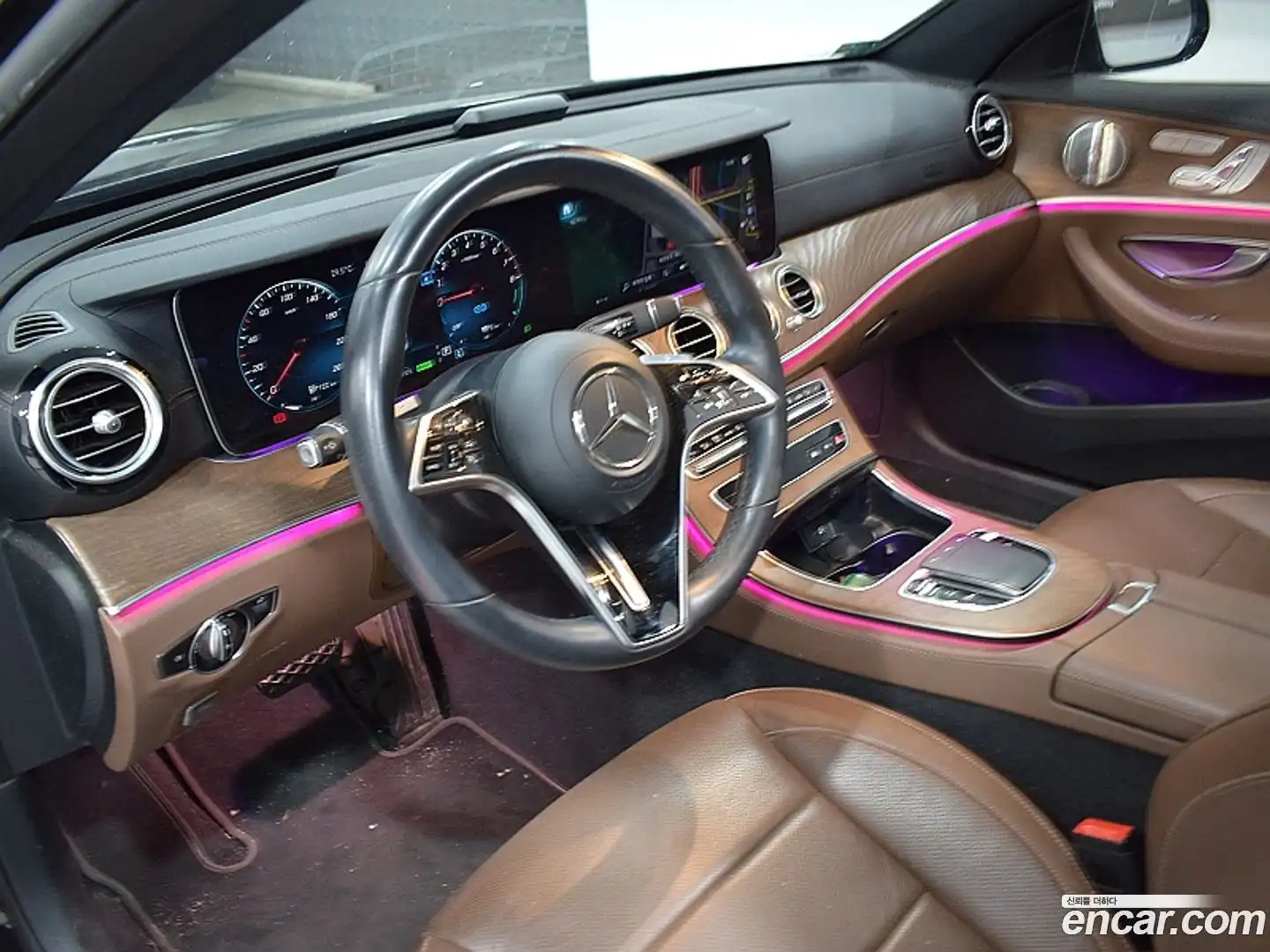 E-Class Mercedes-Benz 2021.4-INNER-009
