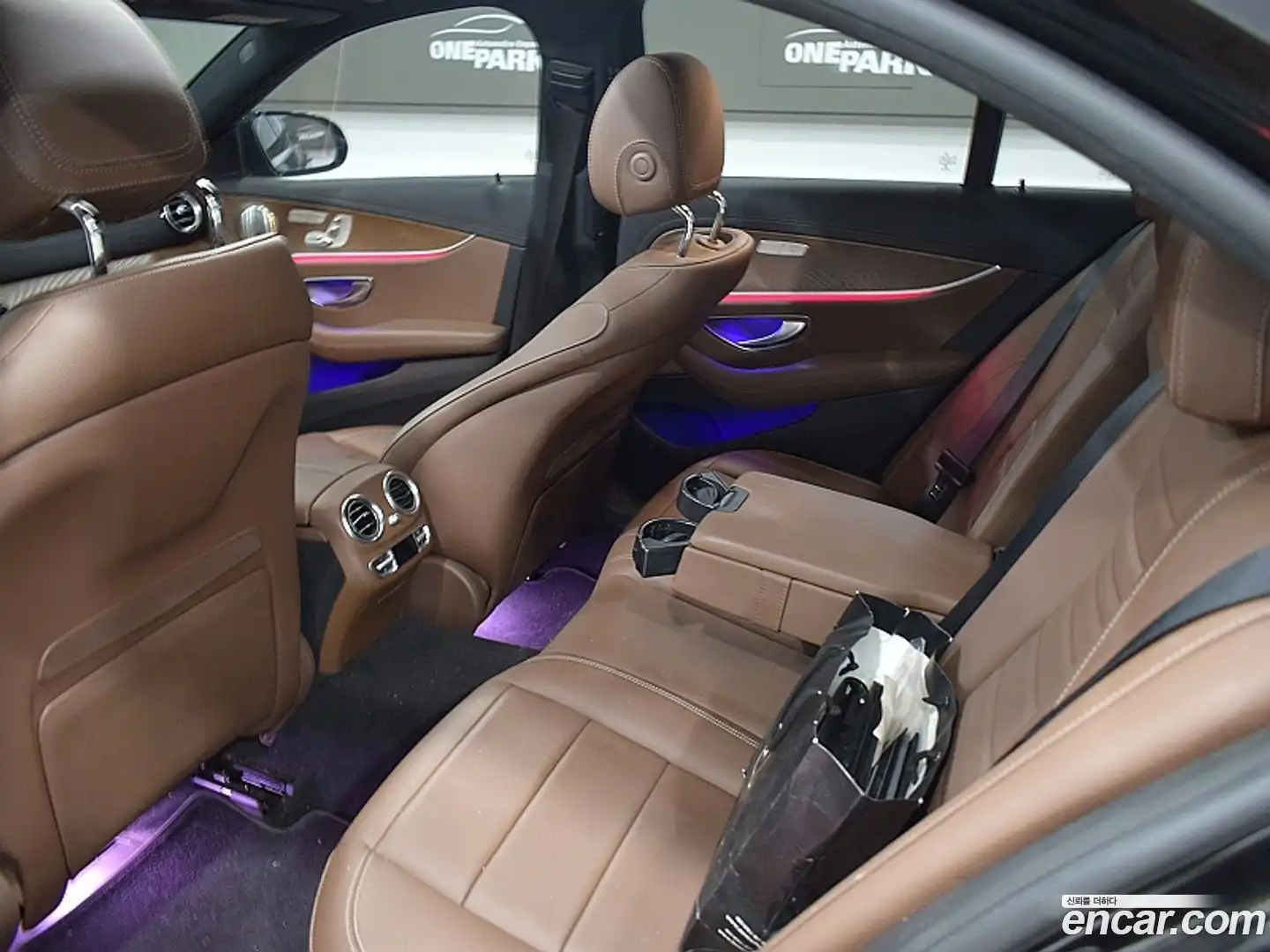 E-Class Mercedes-Benz 2021.4-INNER-010