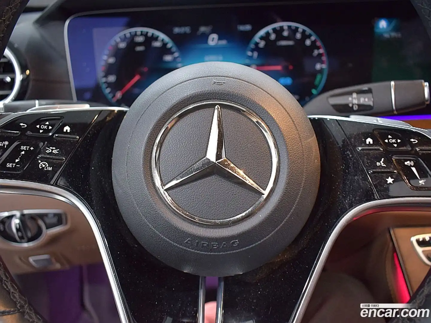 E-Class Mercedes-Benz 2021.4-OPTION-015