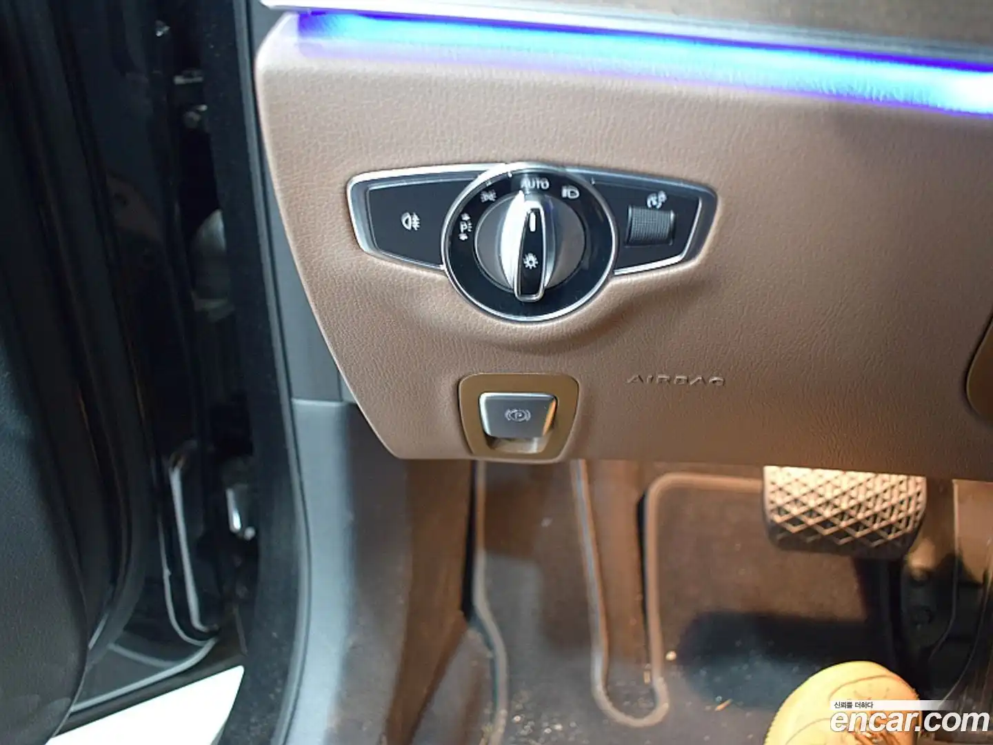 E-Class Mercedes-Benz 2021.4-OPTION-016