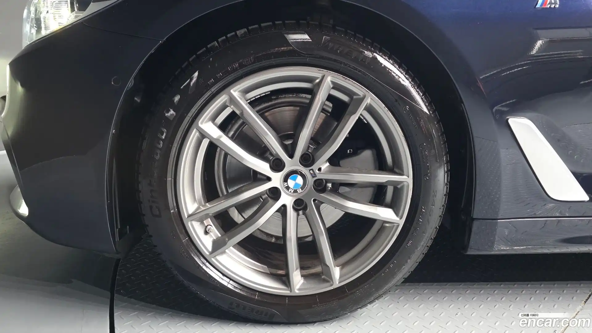 5-Series BMW 2018.1-OUTER-005