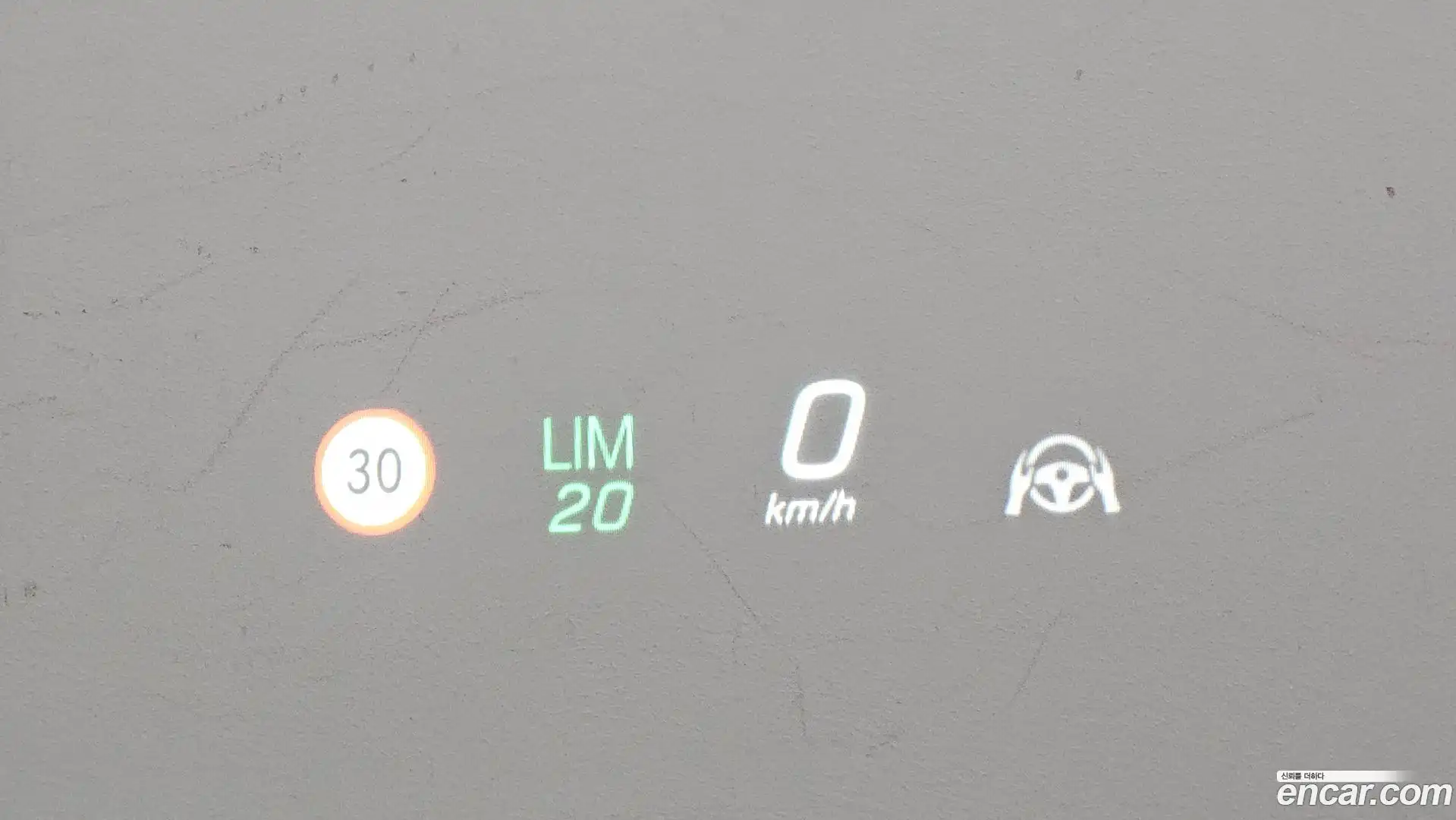GLC-Class Mercedes-Benz 2024.7-OPTION-044