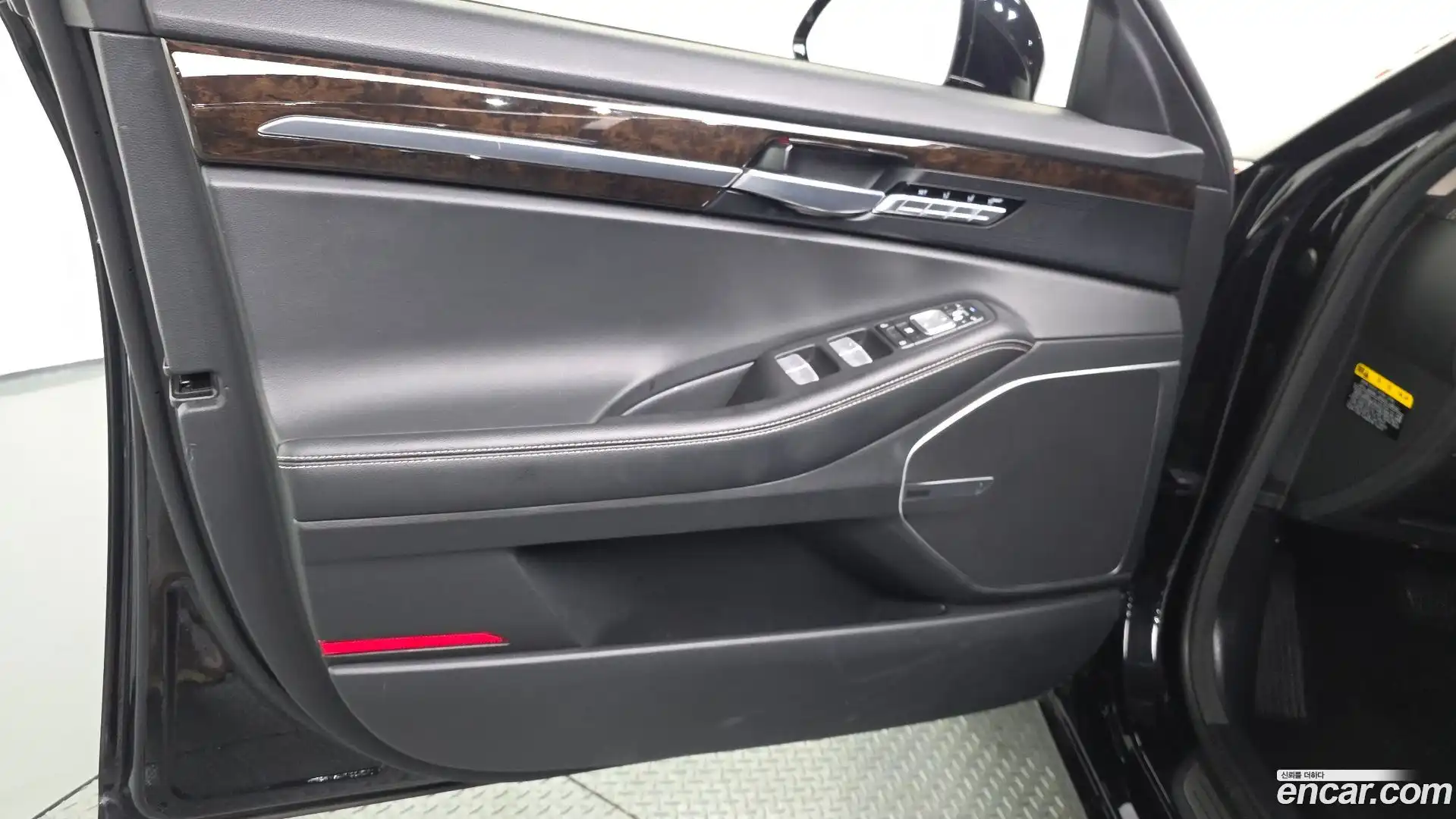 G90 Genesis 2020.0-INNER-034