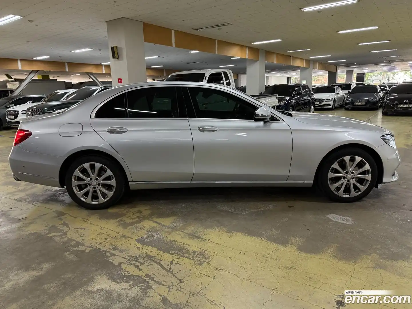E-Class Mercedes-Benz 2017.3-OUTER-005