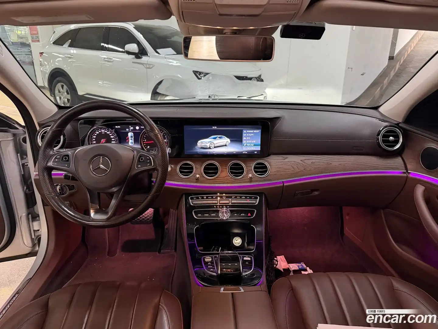 E-Class Mercedes-Benz 2017.3-INNER-008