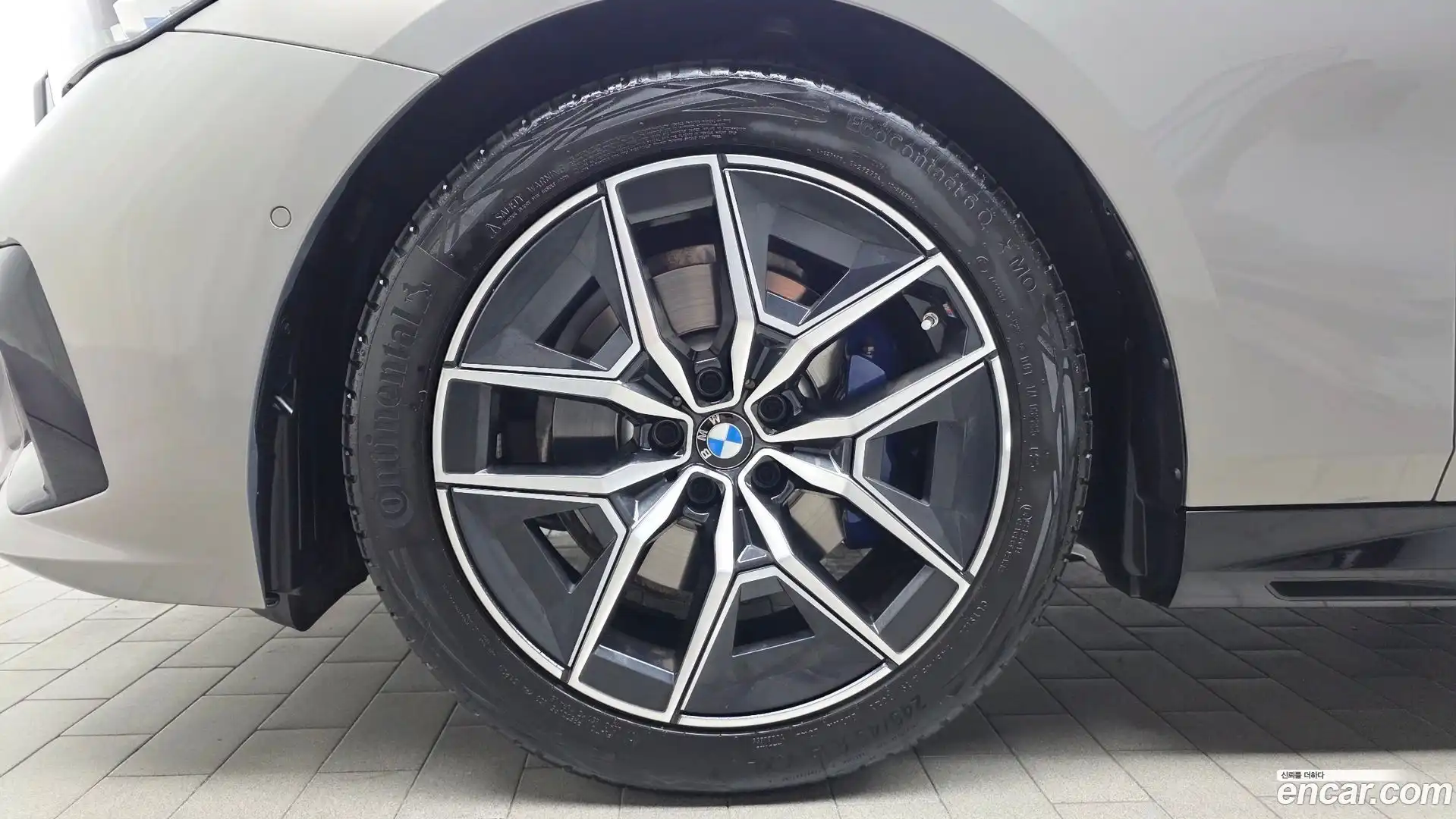 5-Series BMW 2025.4-OUTER-005