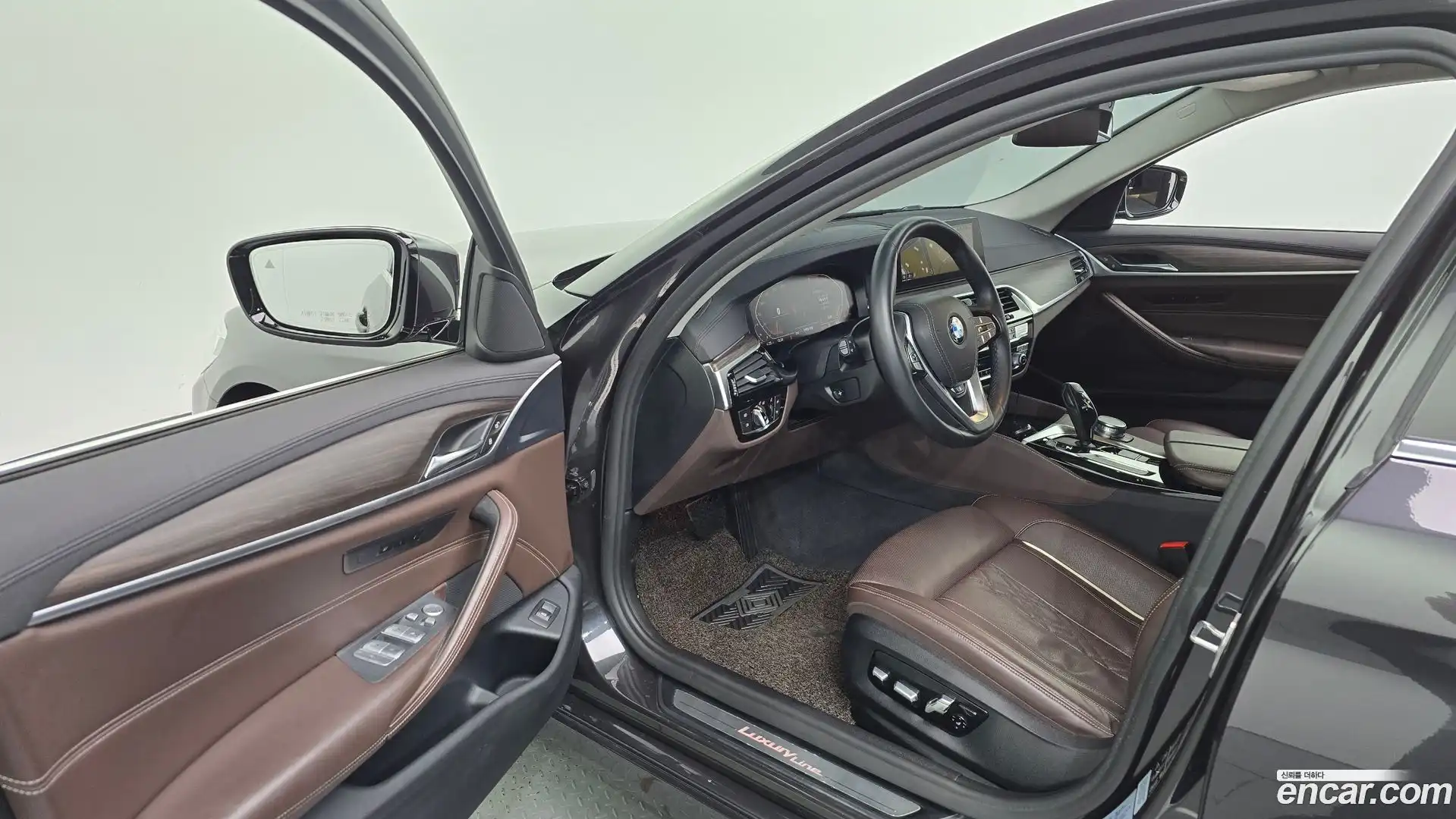 5-Series BMW 2020.0-INNER-010