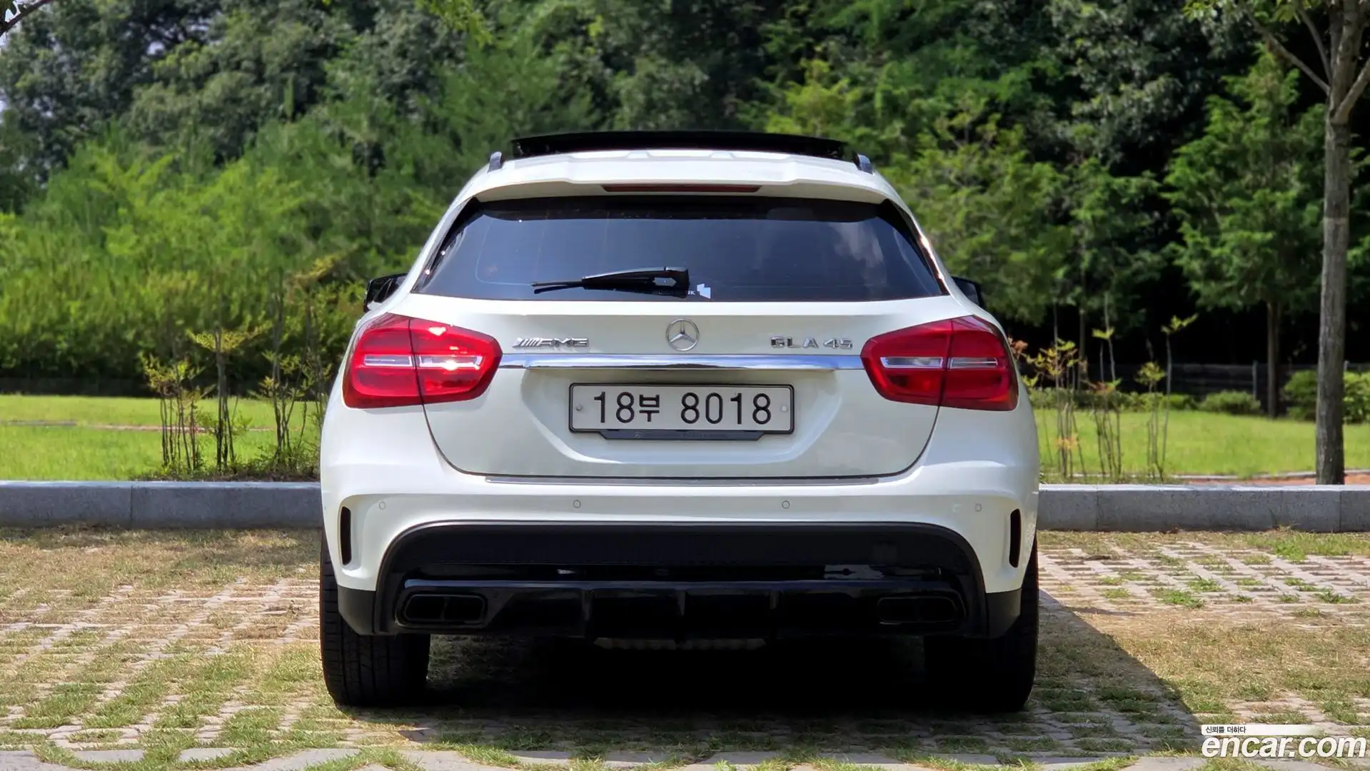 GLA-Class Mercedes-Benz 2016.3-OUTER-006