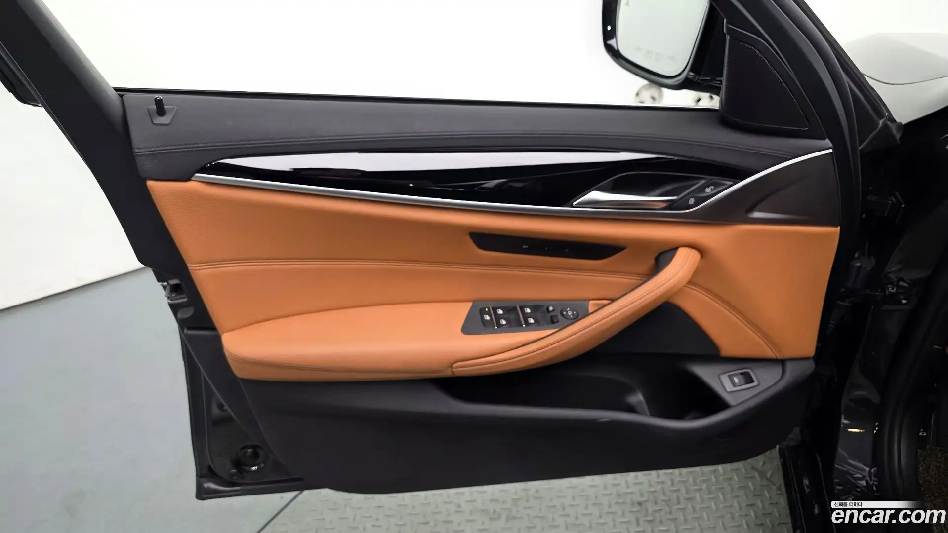 5-Series BMW 2018.6-INNER-034
