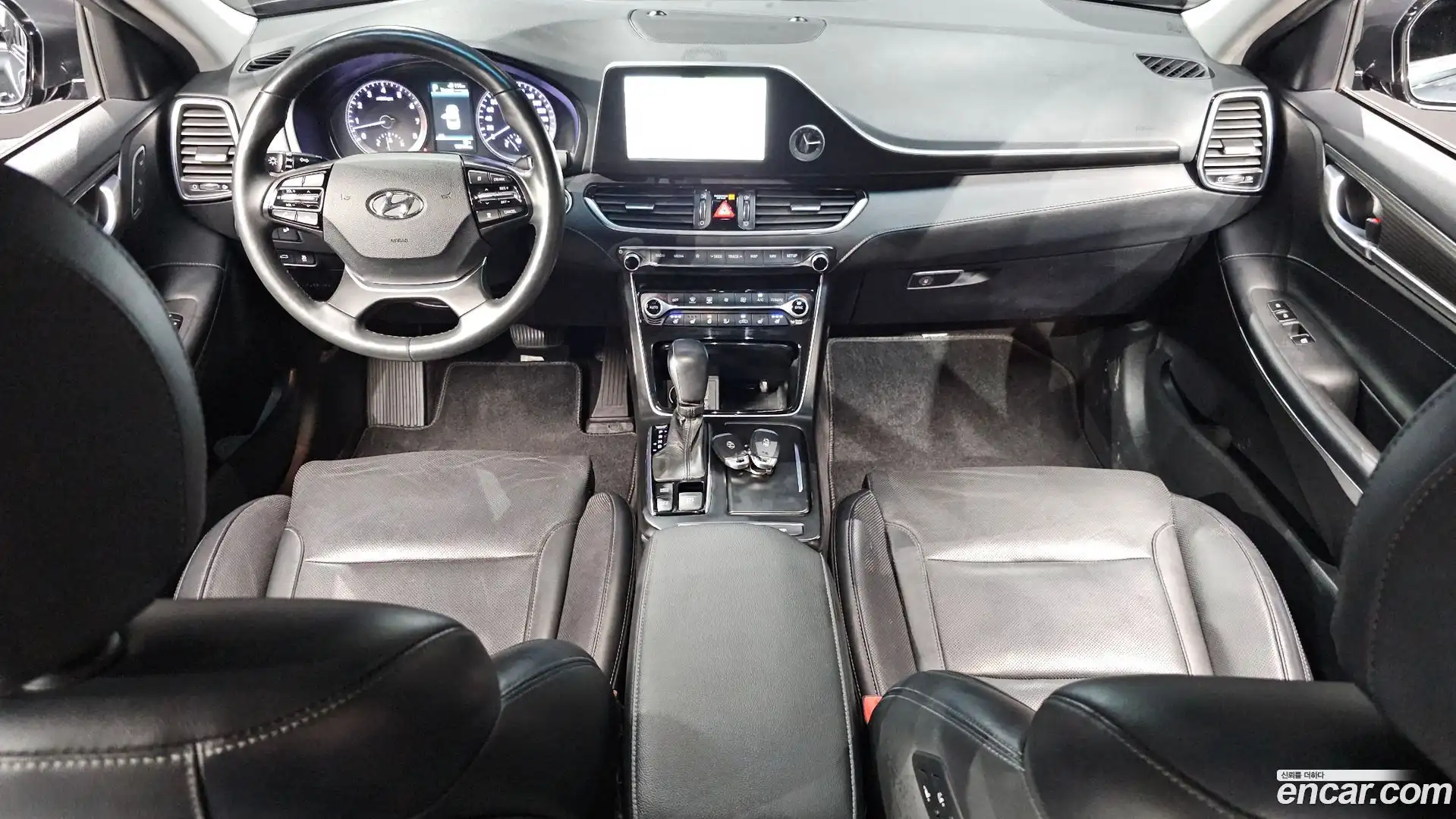 Grandeur Hyundai 2017.5-INNER-007