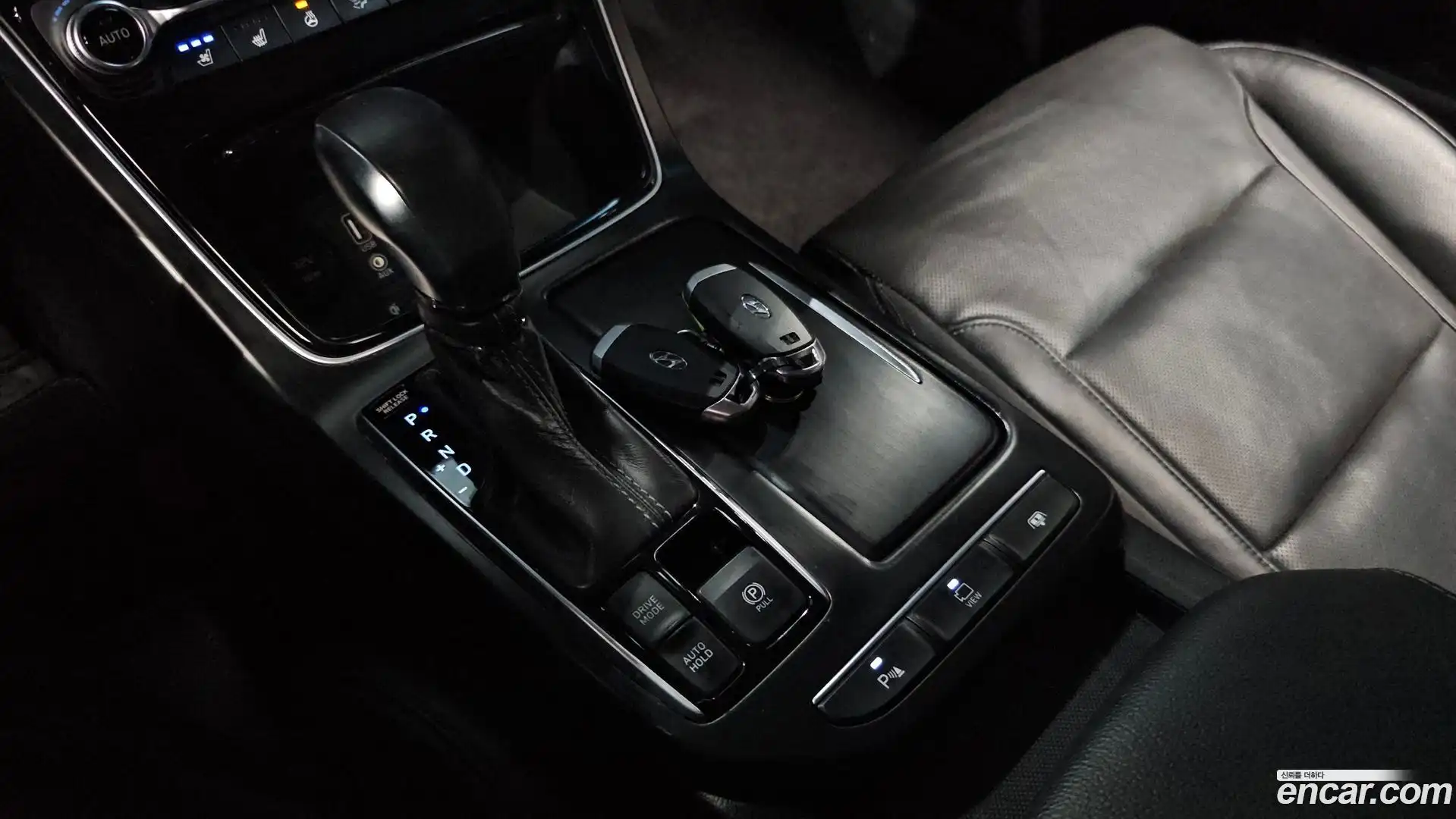 Grandeur Hyundai 2017.5-INNER-009