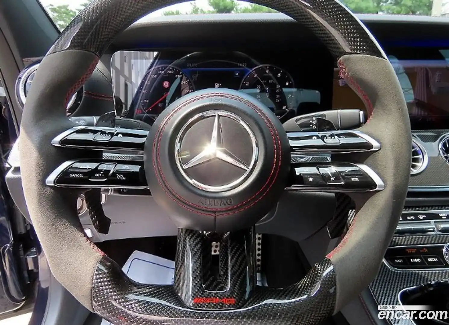 E-Class Mercedes-Benz 2017.10-INNER-008