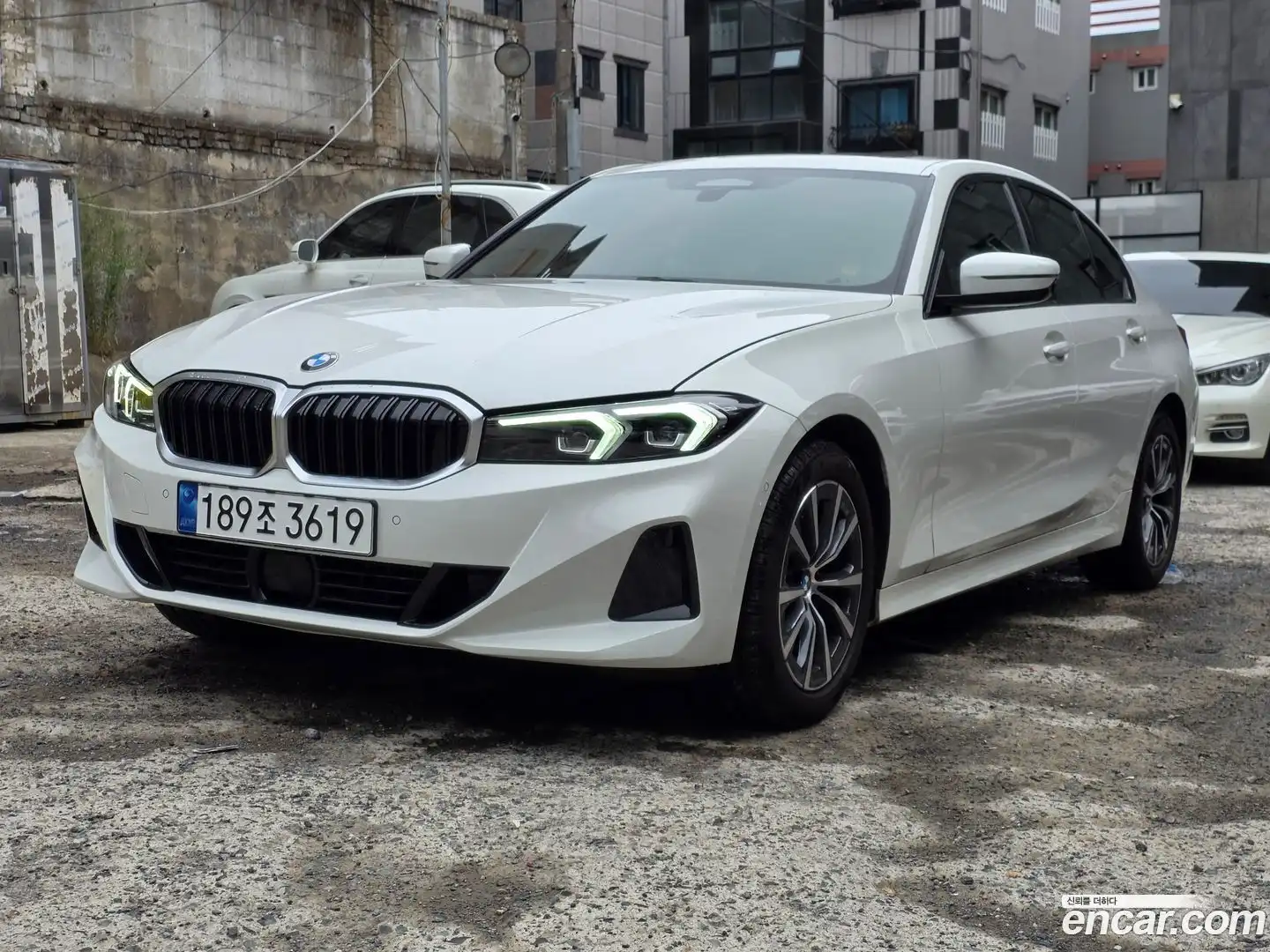 3-Series BMW 2023.6-OUTER-003
