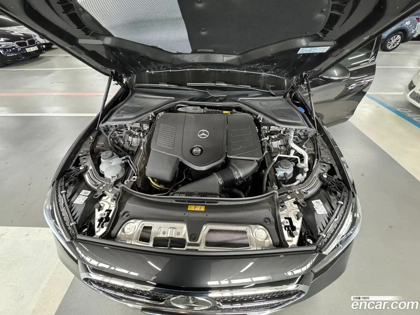 E-Class Mercedes-Benz 2025.0-OUTER-006