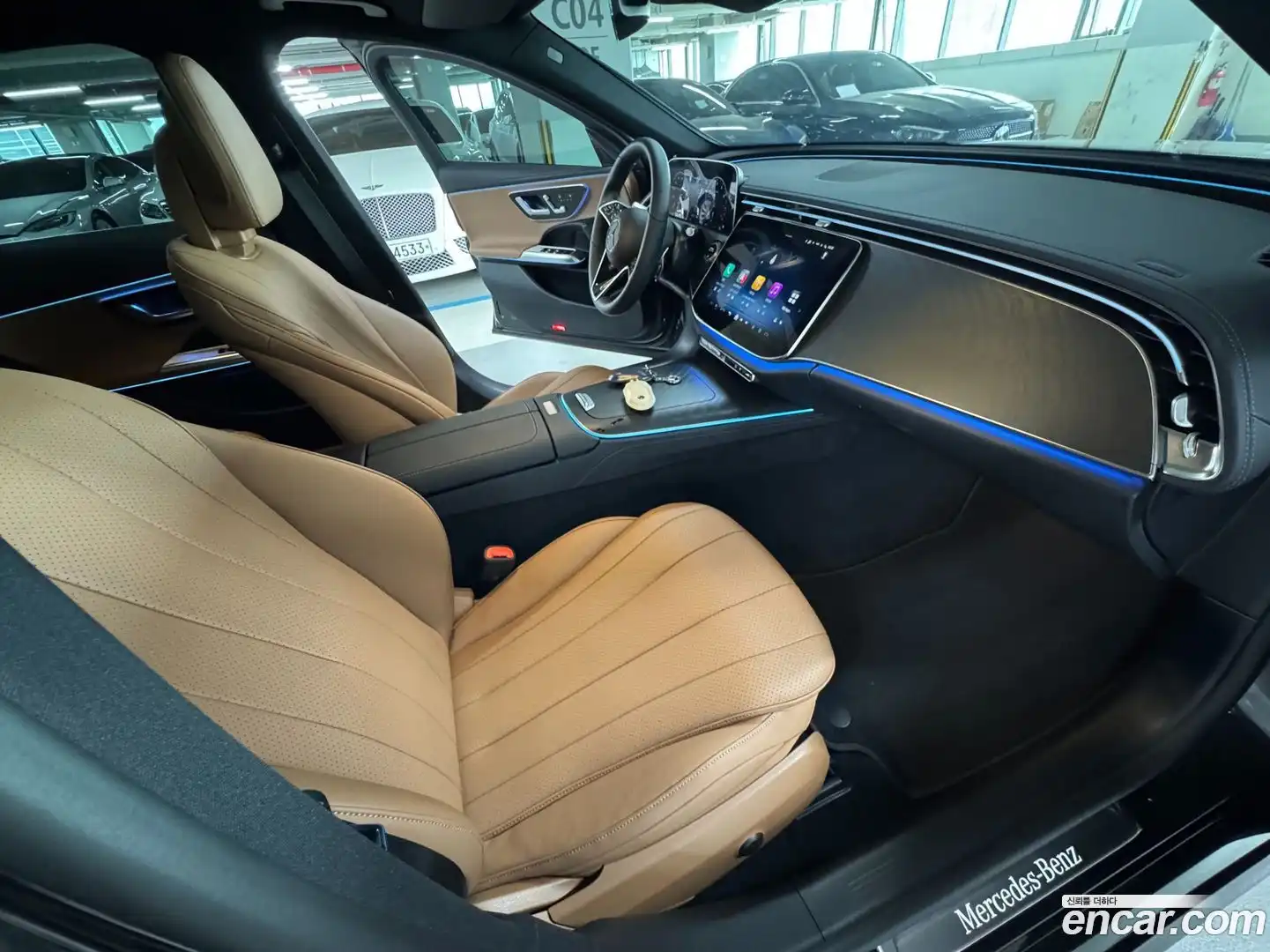 E-Class Mercedes-Benz 2025.0-INNER-010
