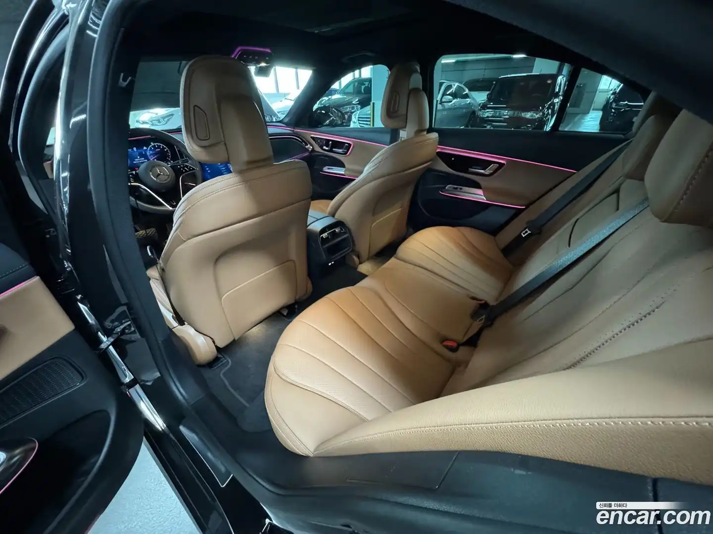 E-Class Mercedes-Benz 2025.0-OPTION-022