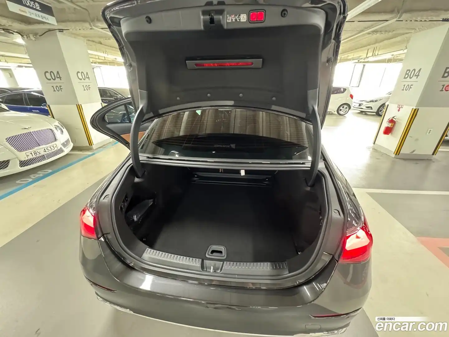 E-Class Mercedes-Benz 2025.0-OPTION-024
