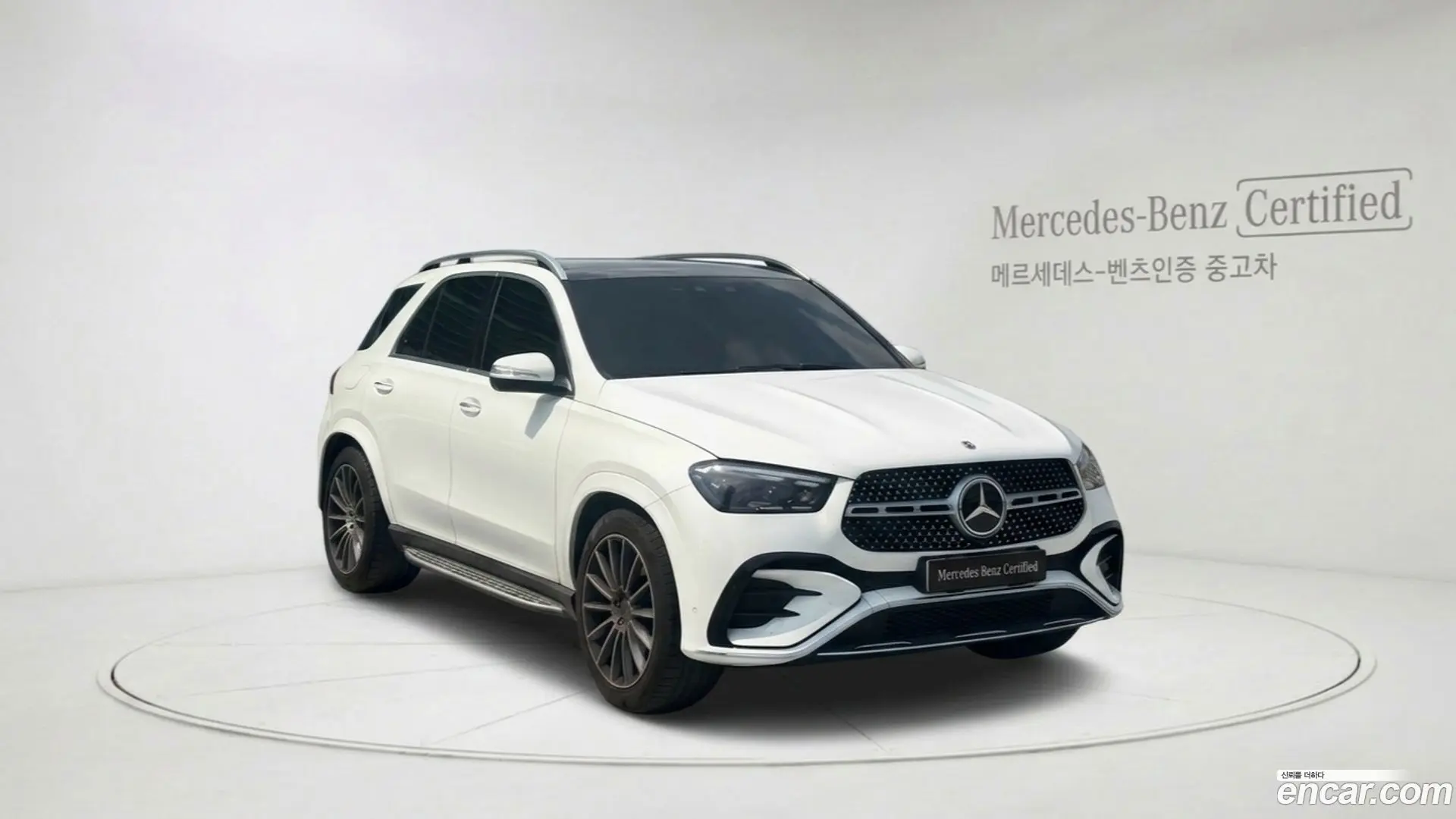 Main__Slider__Photo:GLE-Class Mercedes-Benz 2024.5-0