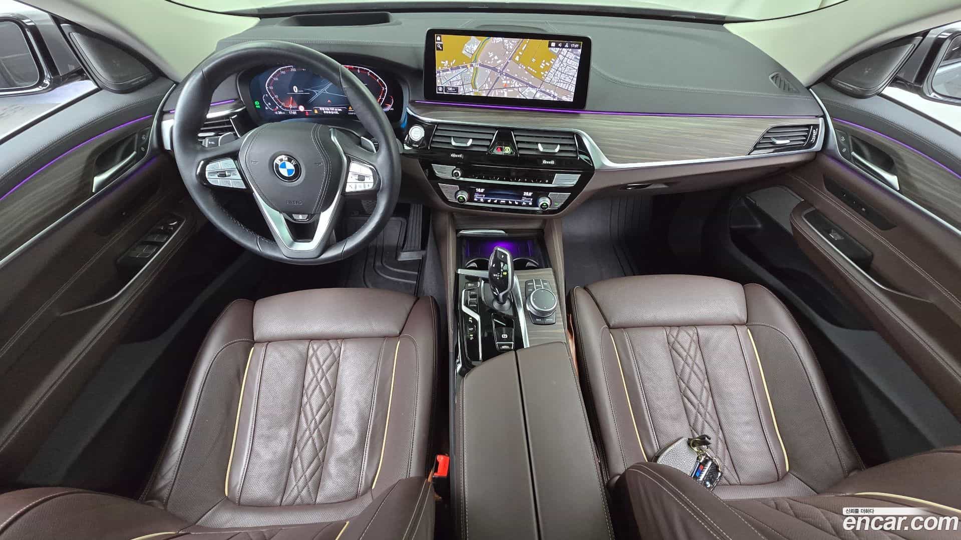 Gran Turismo BMW 2021.2-INNER-007