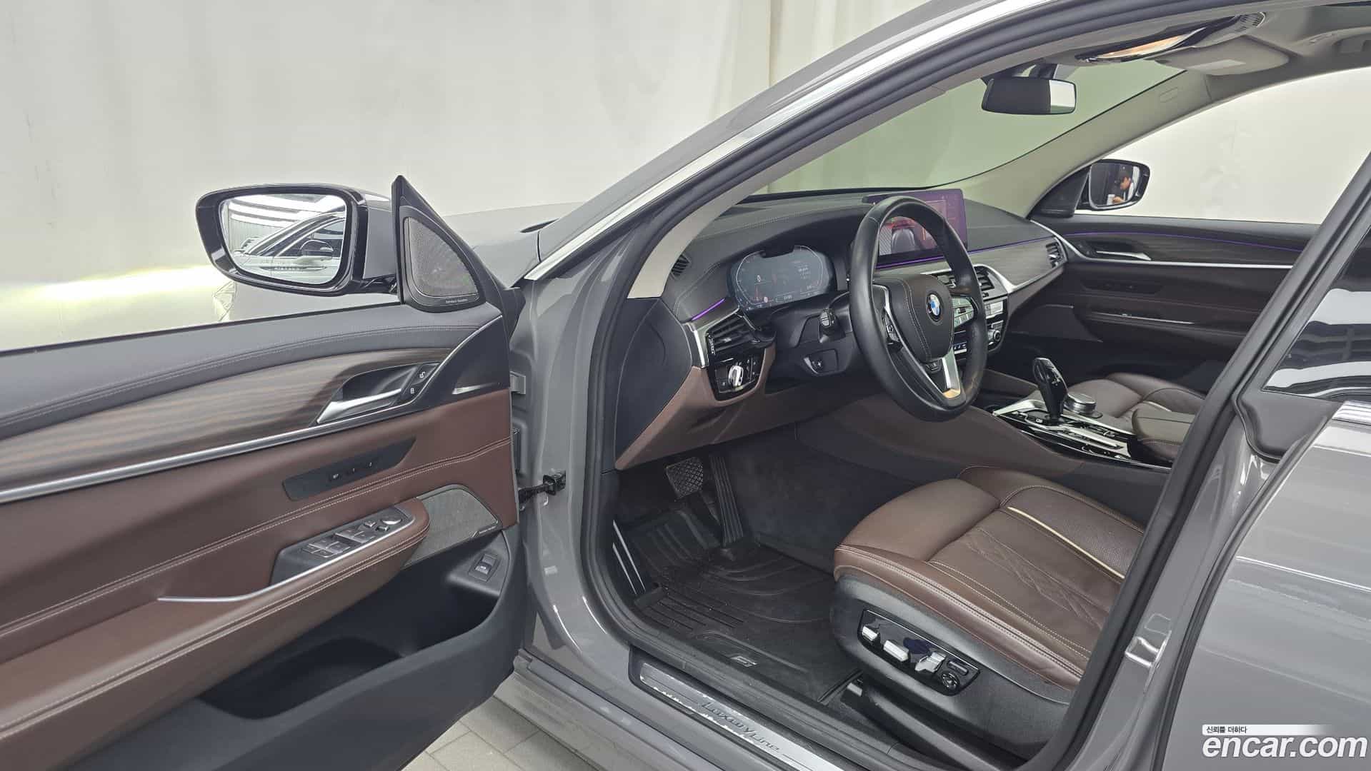 Gran Turismo BMW 2021.2-INNER-010