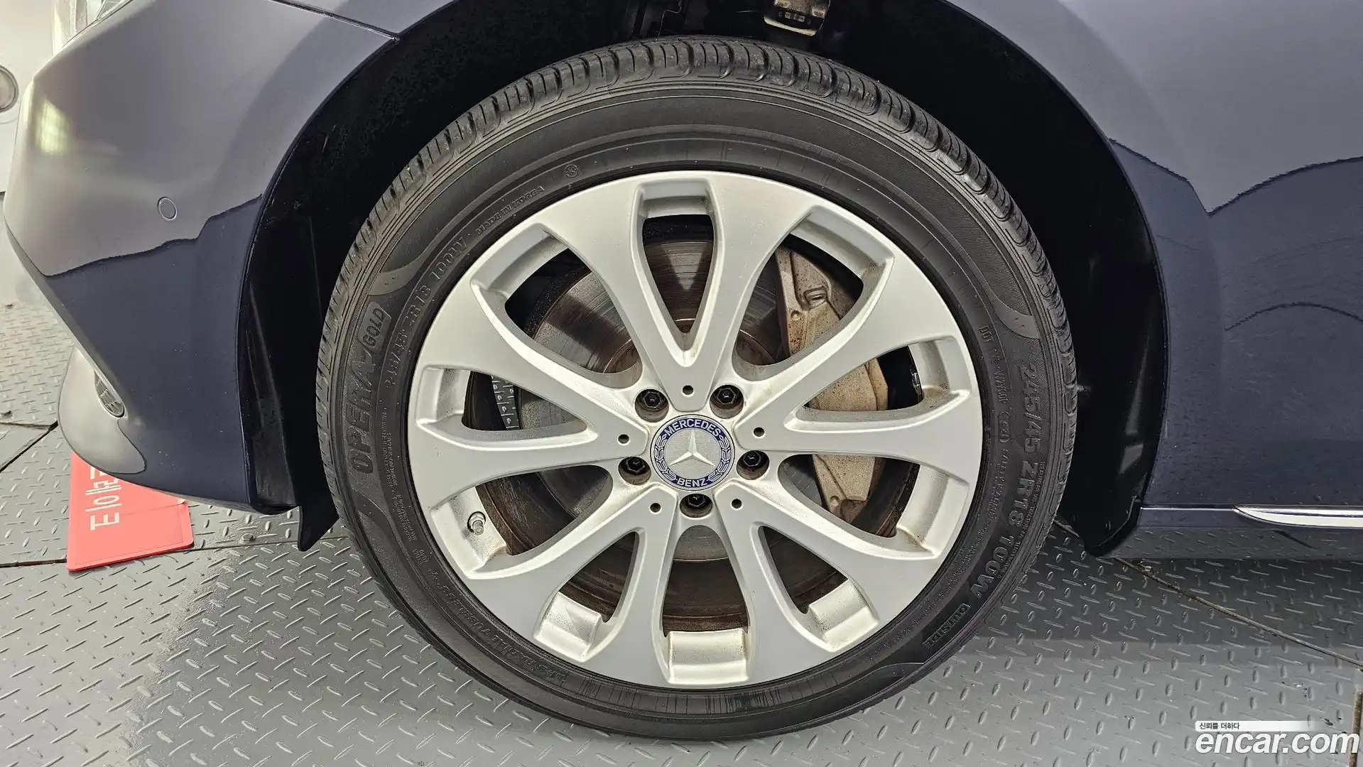 E-Class Mercedes-Benz 2016.8-OUTER-005