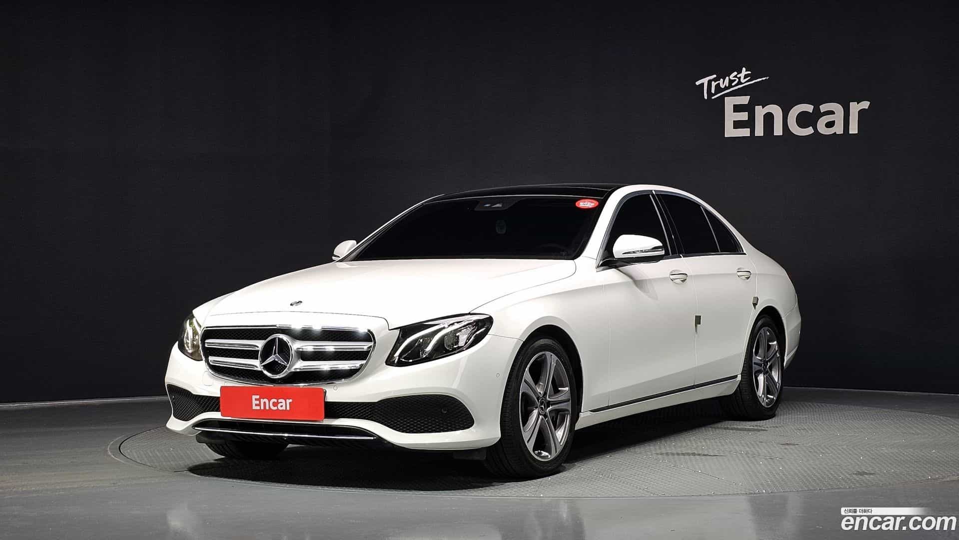 E-Class Mercedes-Benz 2019.8-OUTER-001