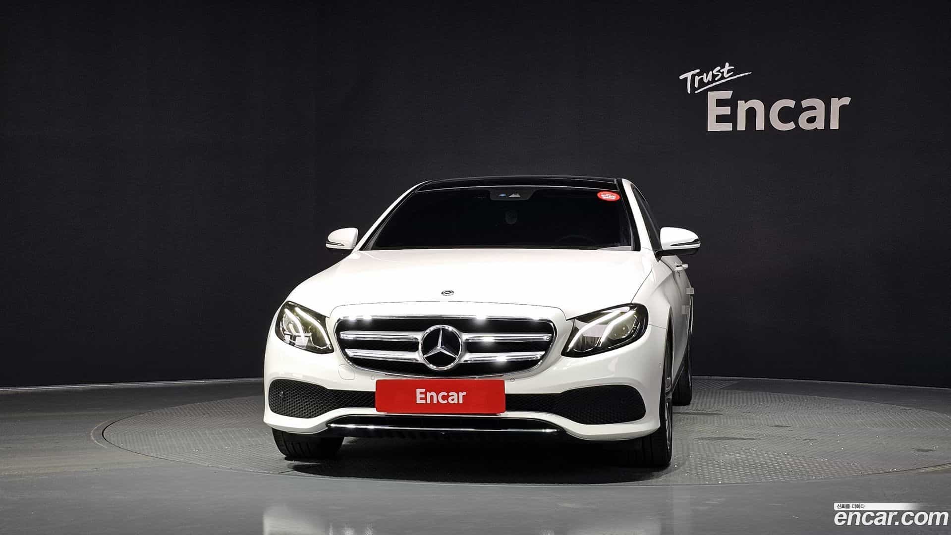 E-Class Mercedes-Benz 2019.8-OUTER-003