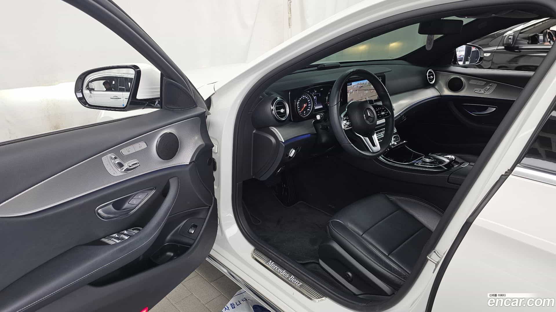E-Class Mercedes-Benz 2019.8-INNER-010