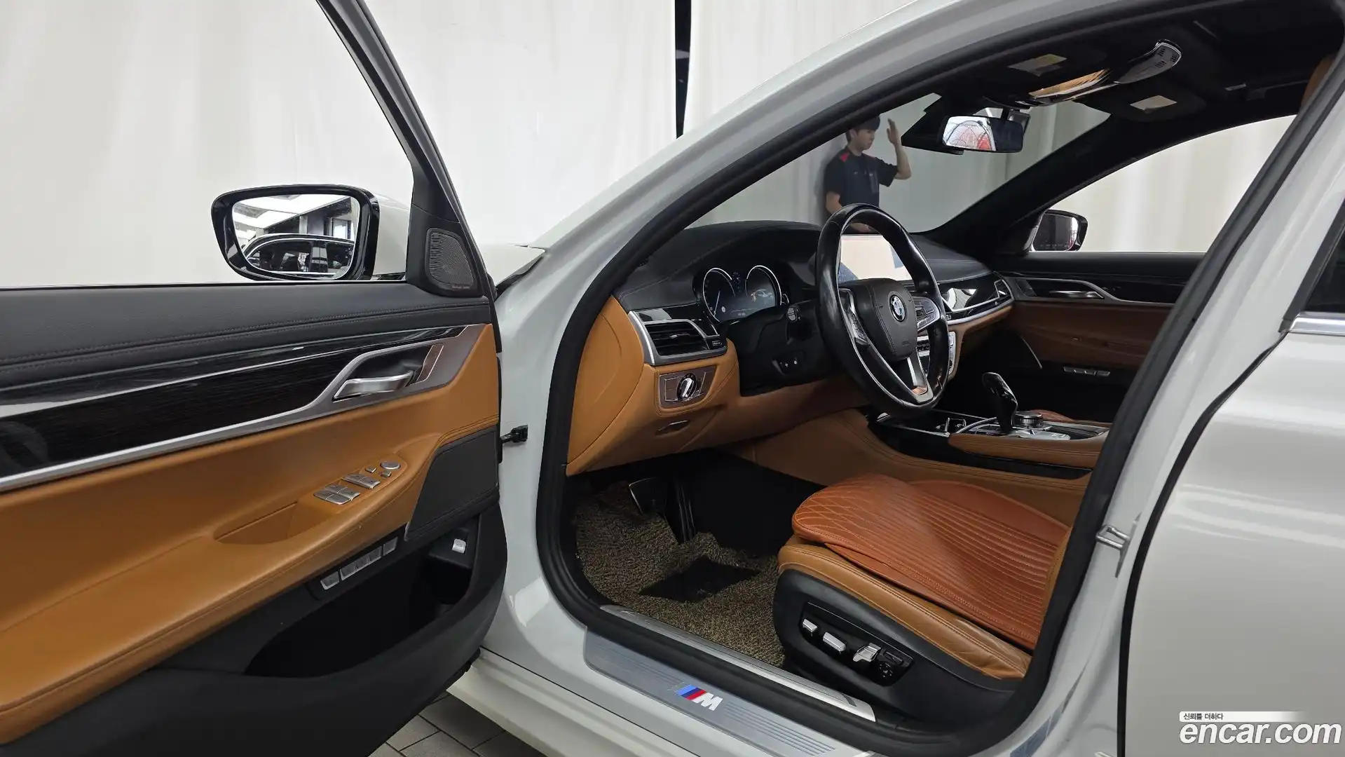 7-Series BMW 2018.1-INNER-010