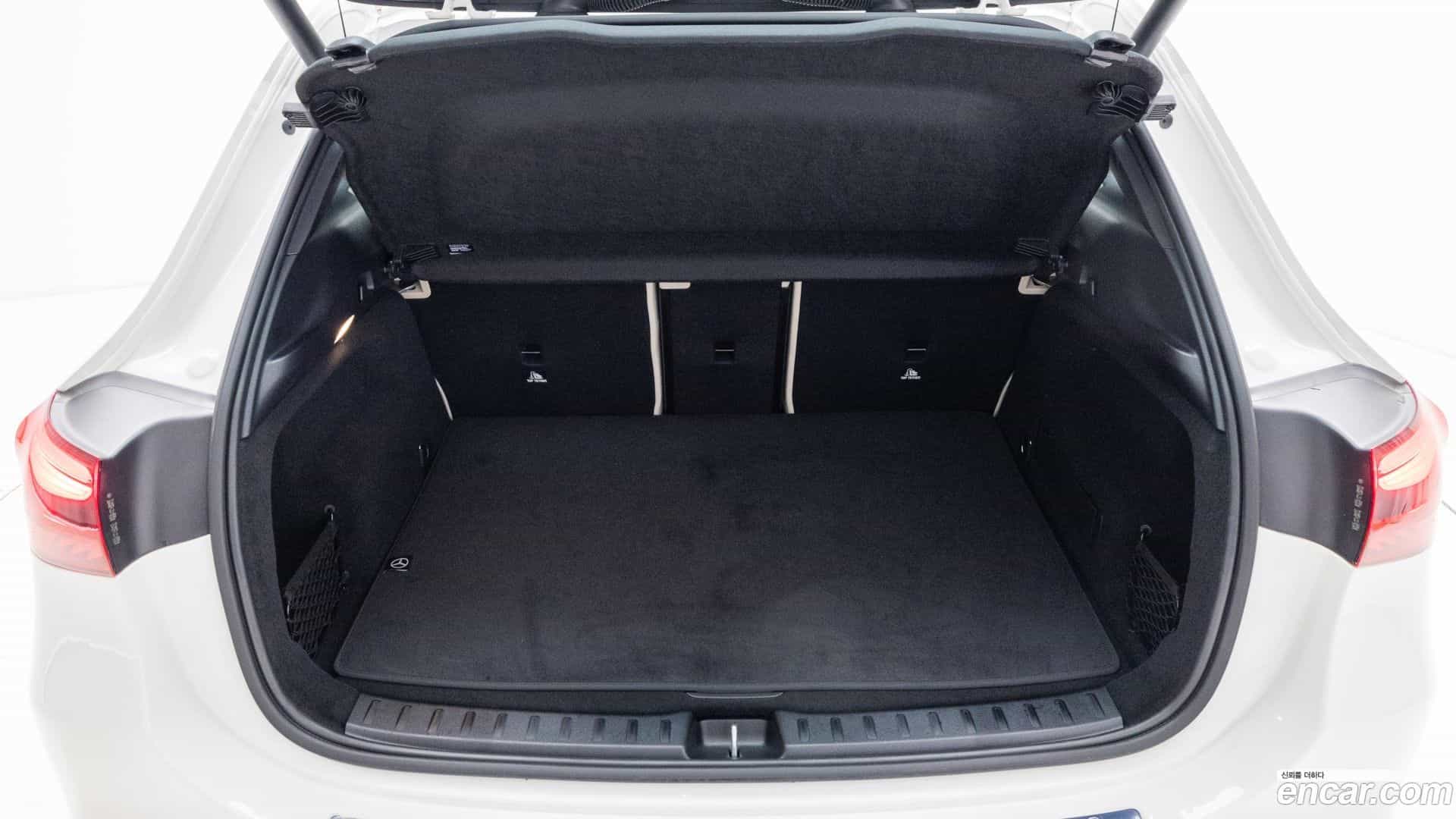 EQA Mercedes-Benz 2025.8-OPTION-015