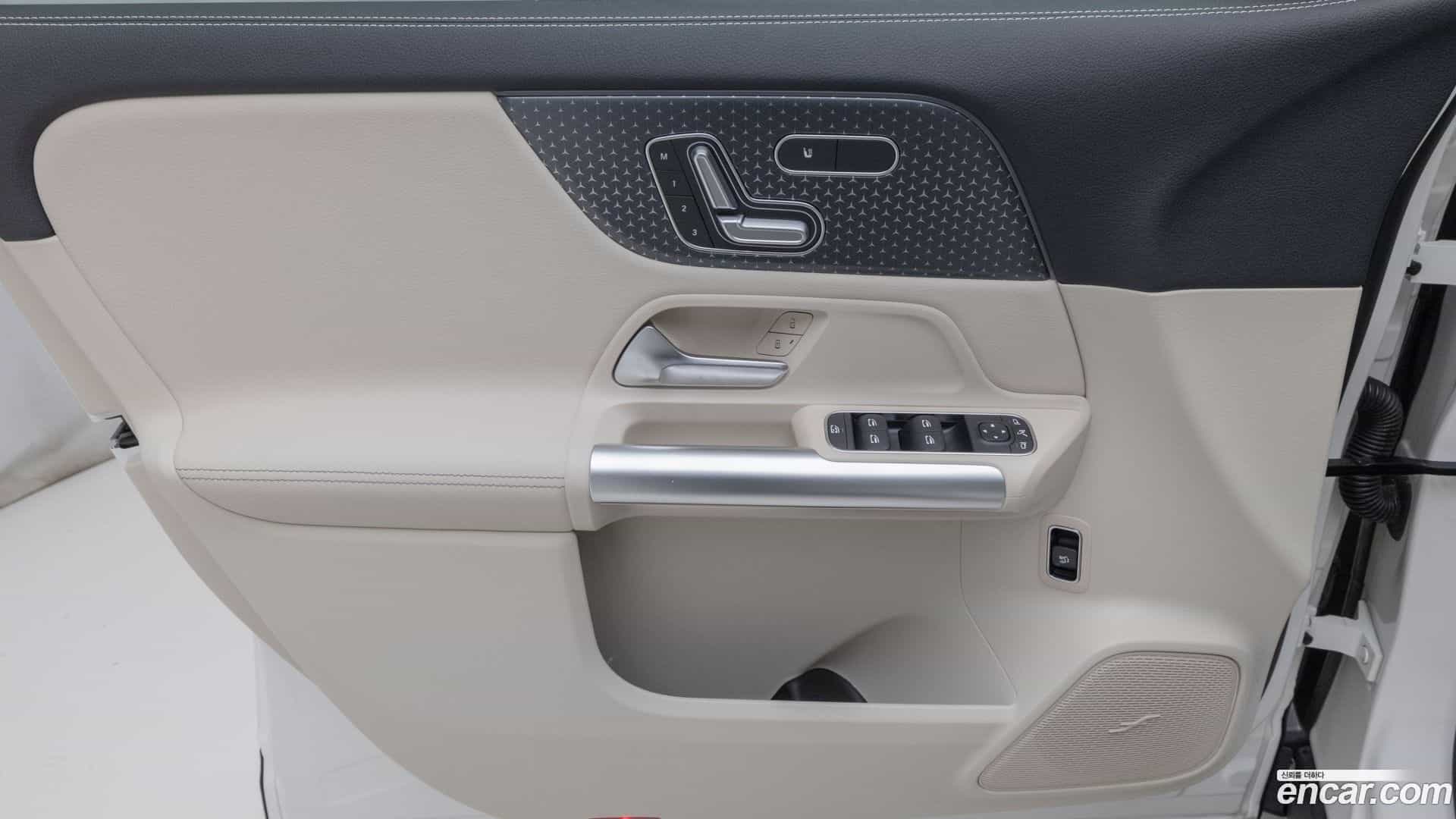 EQA Mercedes-Benz 2025.8-OPTION-019