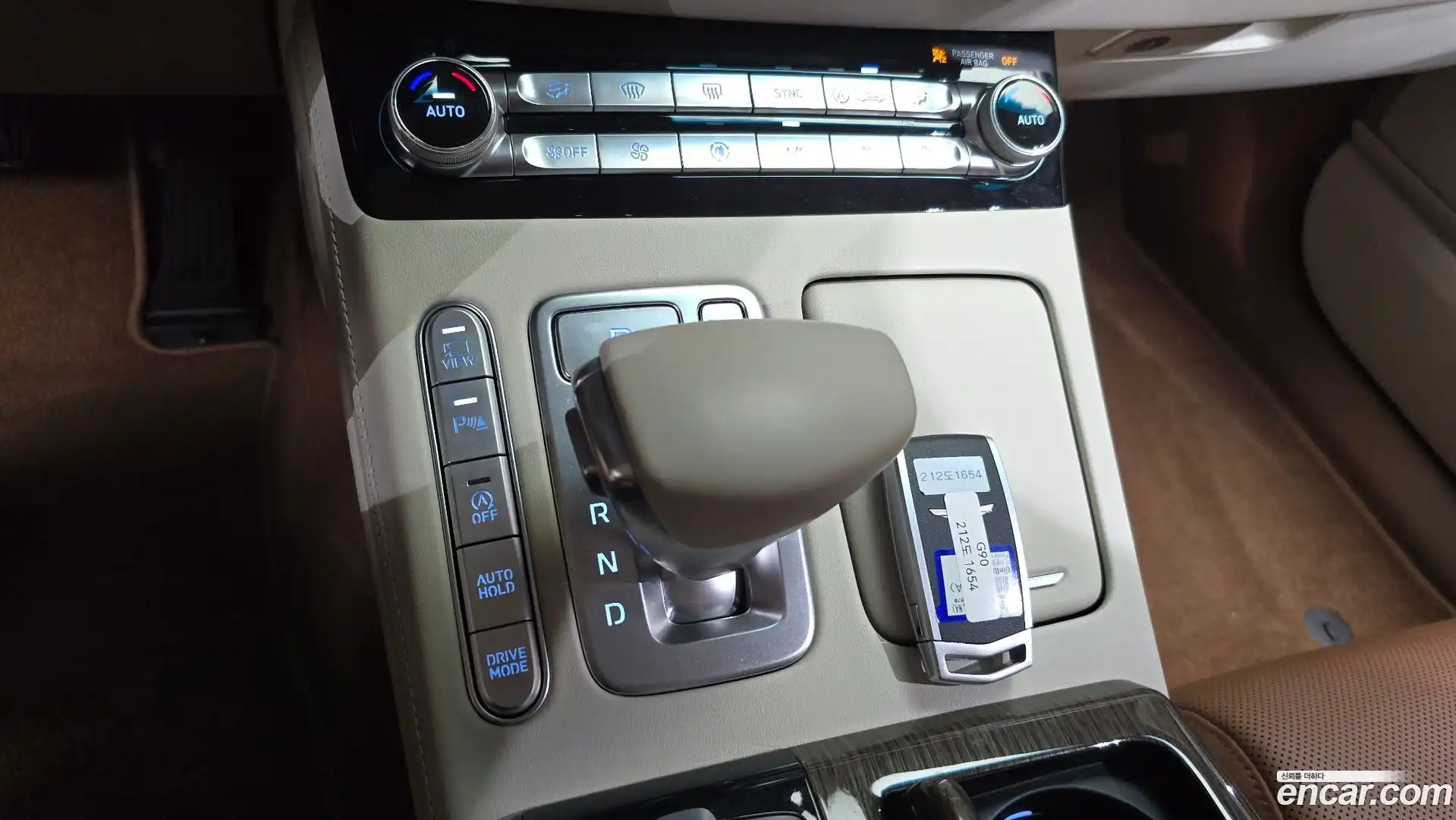 G90 Genesis 2019.1-INNER-009