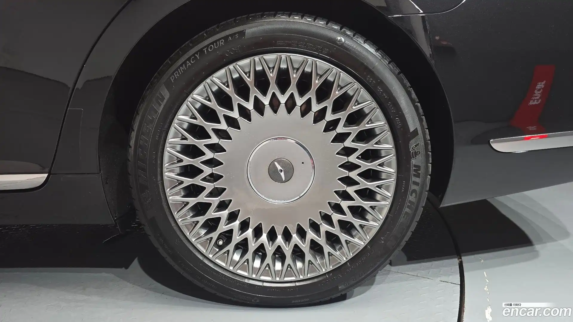 G90 Genesis 2019.1-OUTER-031