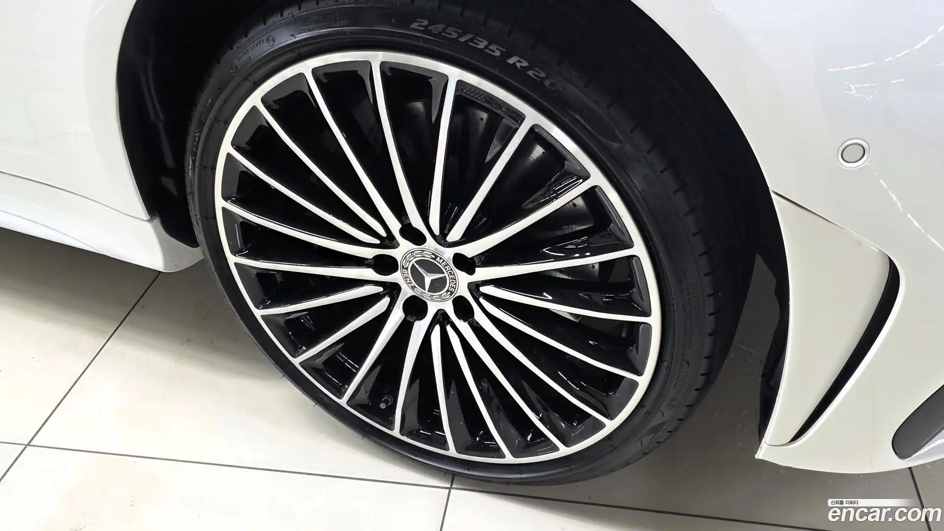 CLS-Class Mercedes-Benz 2022.10-OPTION-024