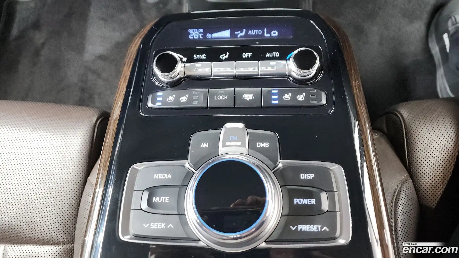 EQ900 Genesis 2016.6-OPTION-051