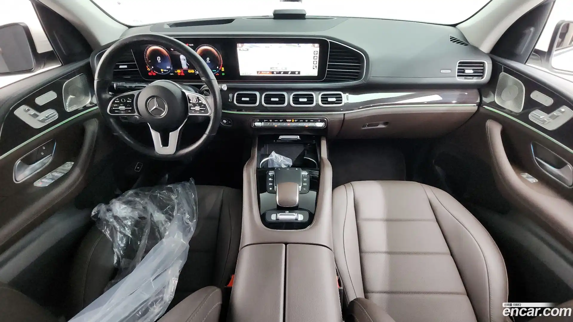 GLE-Class Mercedes-Benz 2023.6-INNER-007